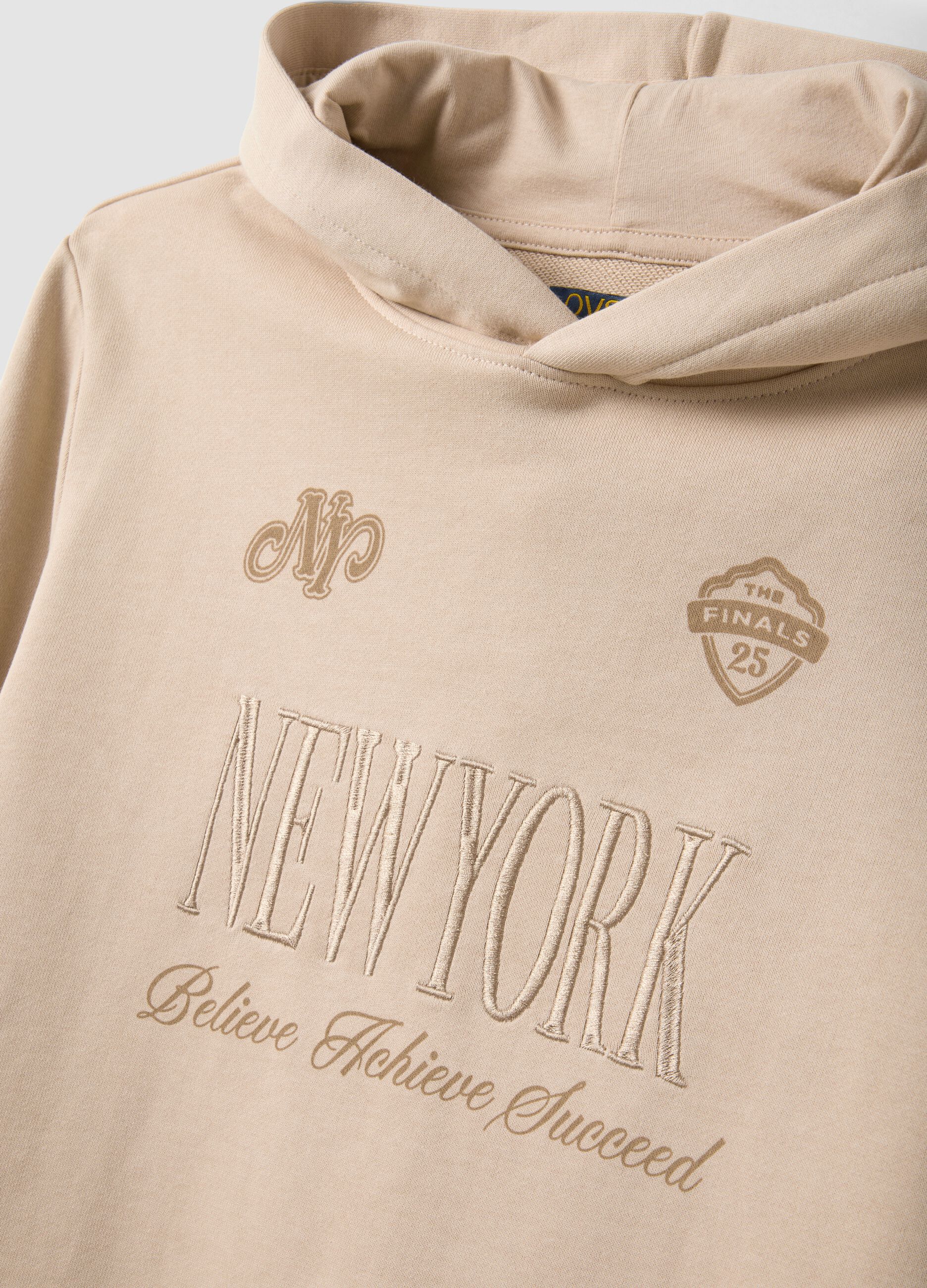 Beige pure cotton hoodie with New York print for boys