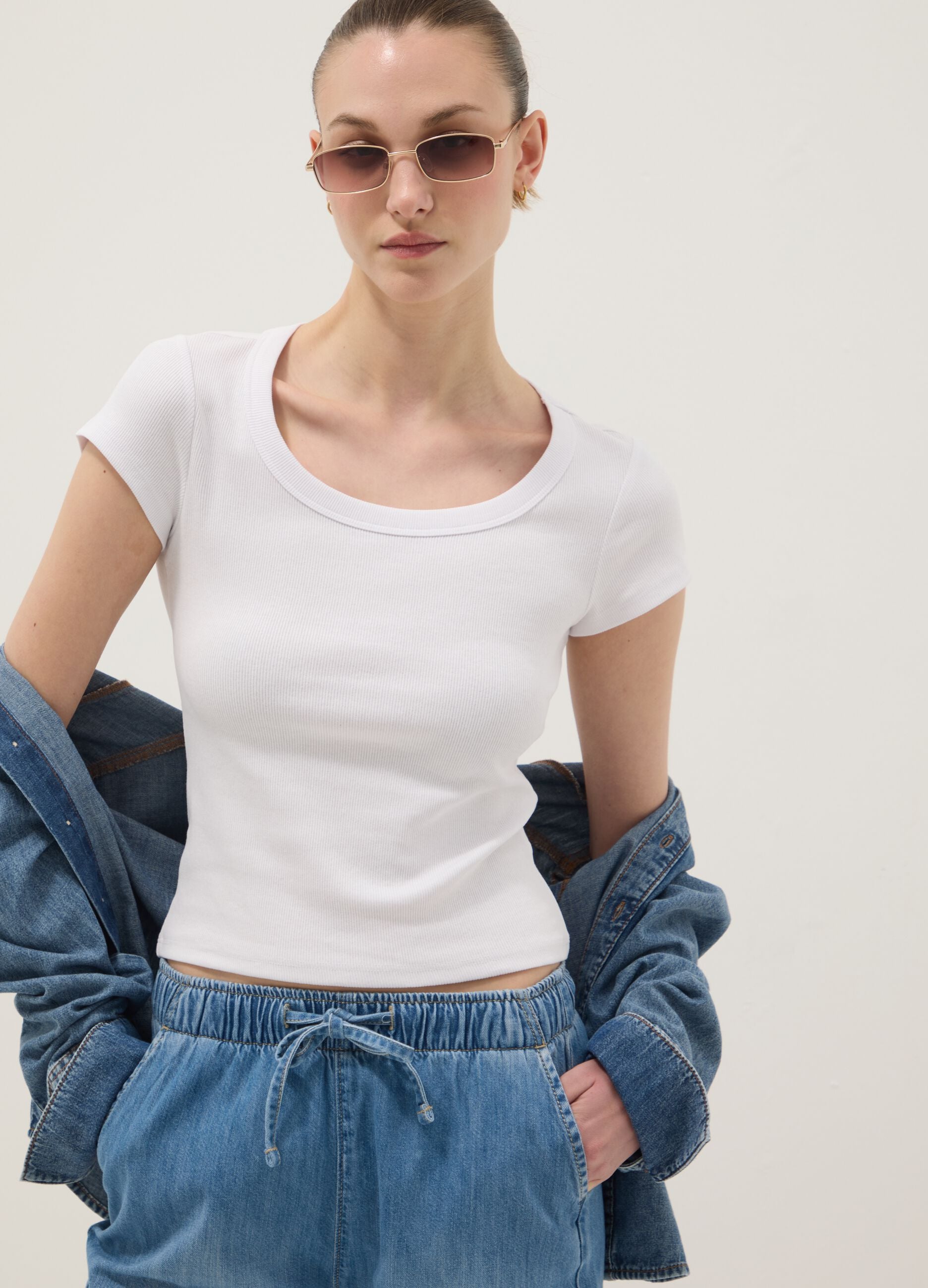 White stretch cotton fitted short sleeve T-shirt