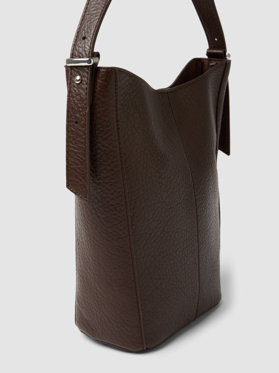 Brown hammered-effect shoulder bag_1