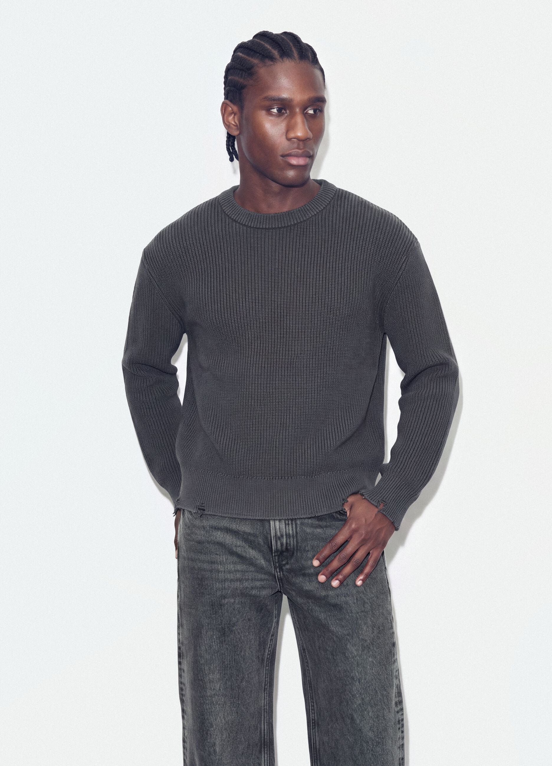 Dark grey ribbed pure cotton crew-neck jumper, regular fit