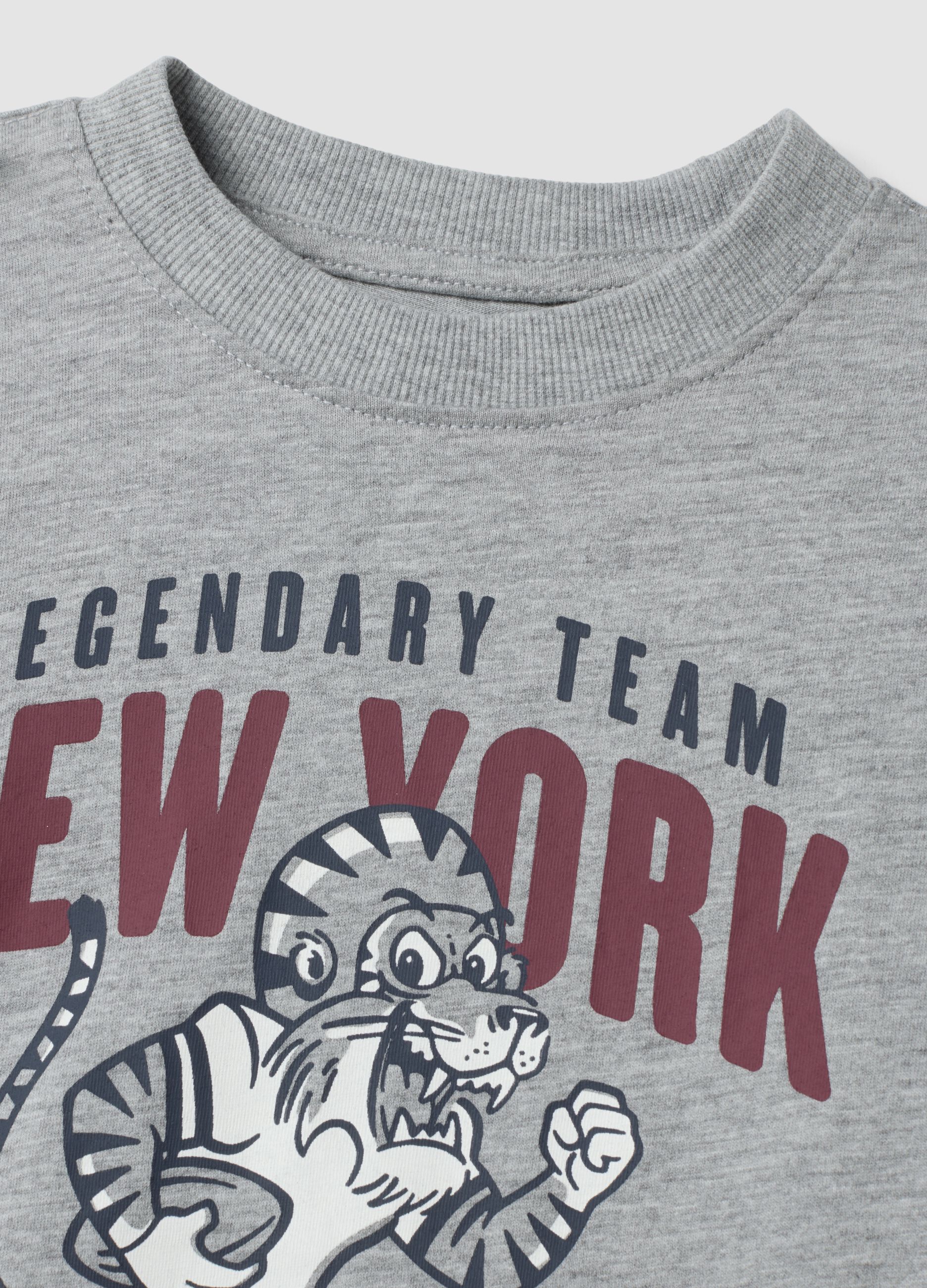 Grey organic cotton T-shirt with college print
