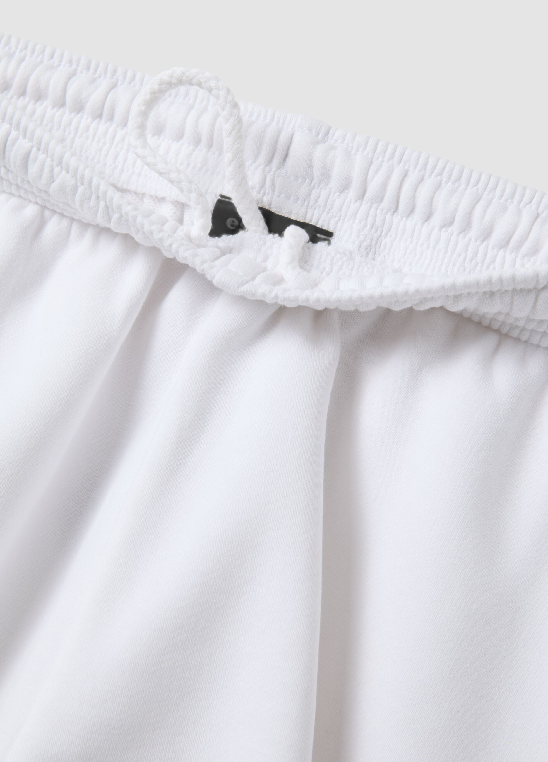 White cotton-blend shorts with elasticated waist, regular fit