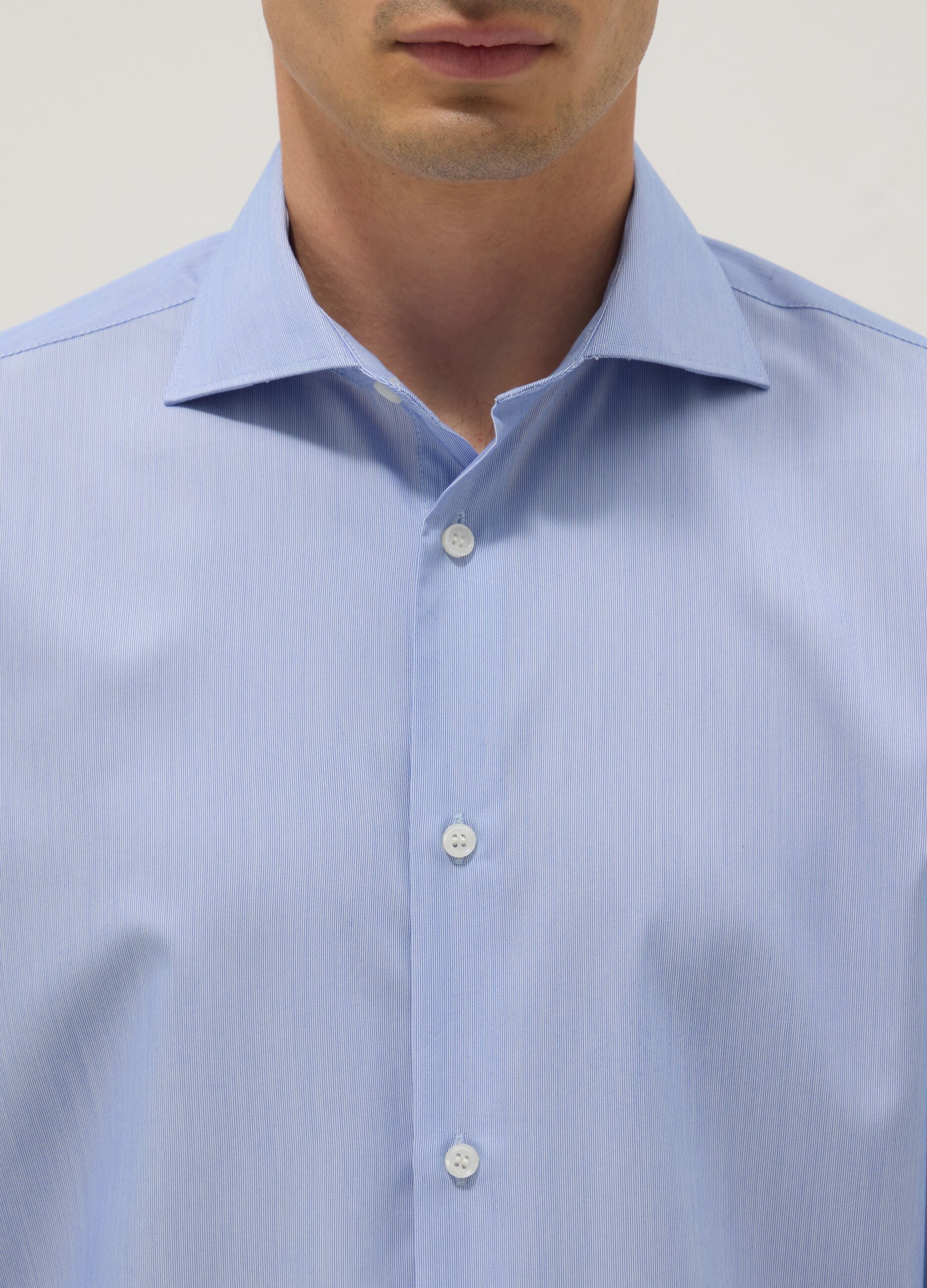 Regular fit blue shirt with French collar