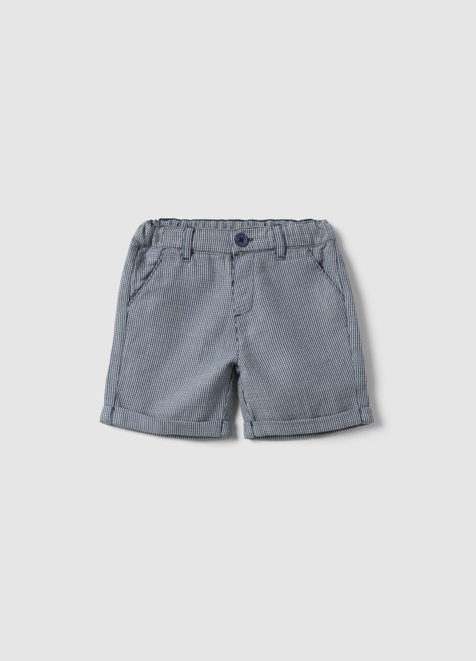 Blue and white checked cotton shorts for toddlers, regular fit
