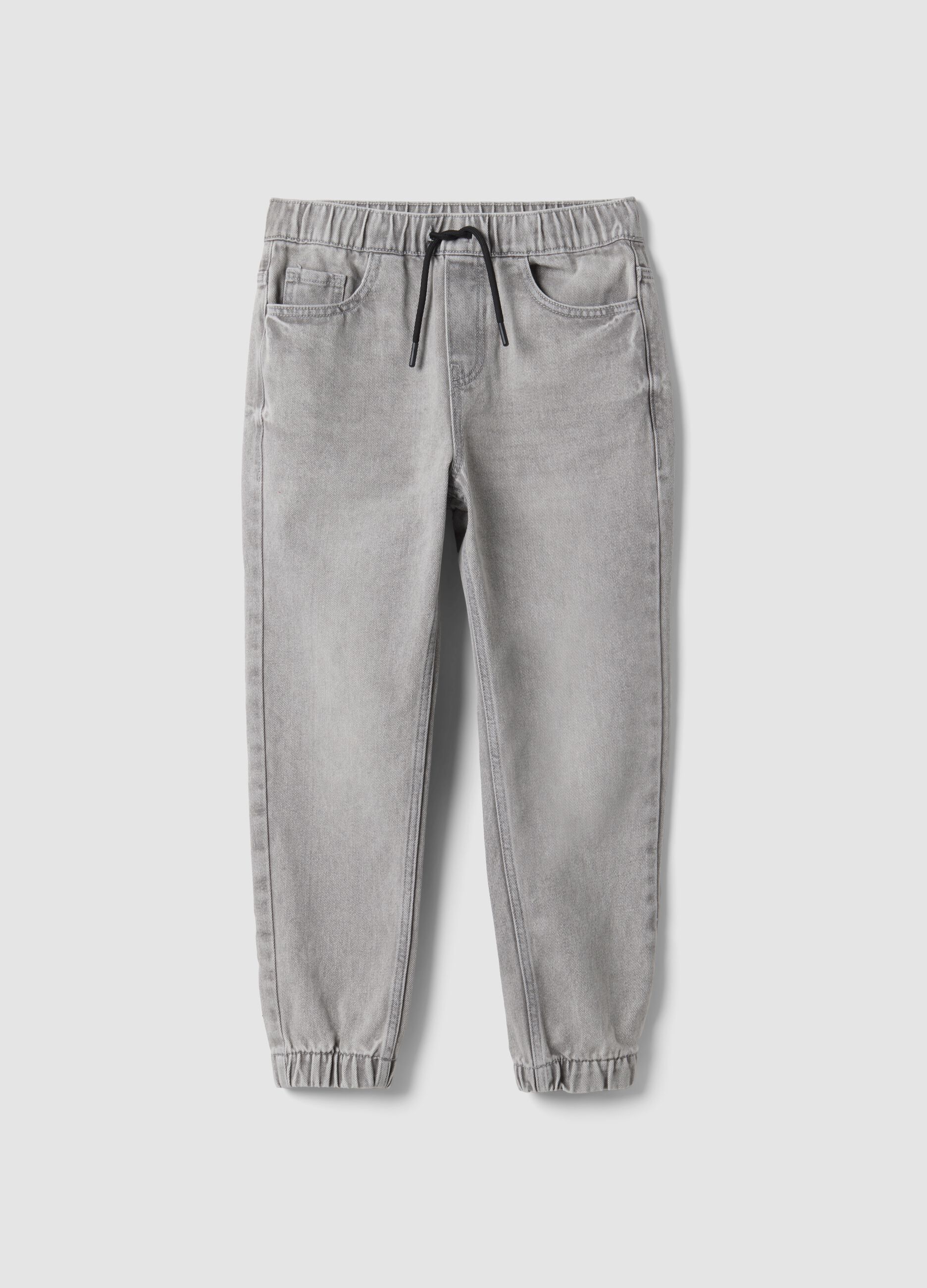 Grey jog denim in a cotton and viscose blend, relaxed fit for boys