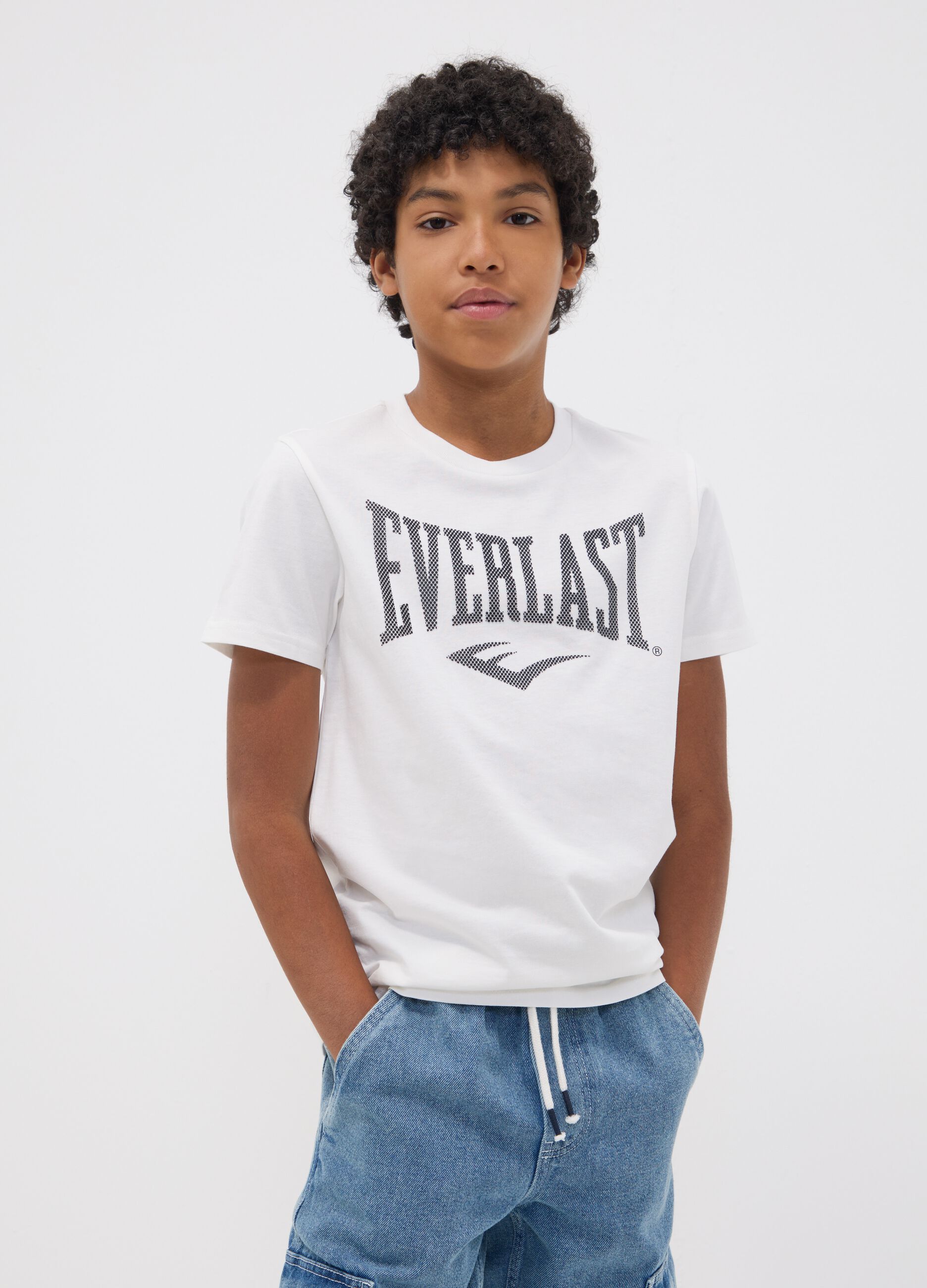 White pure cotton T-shirt with front print, regular fit for boys
