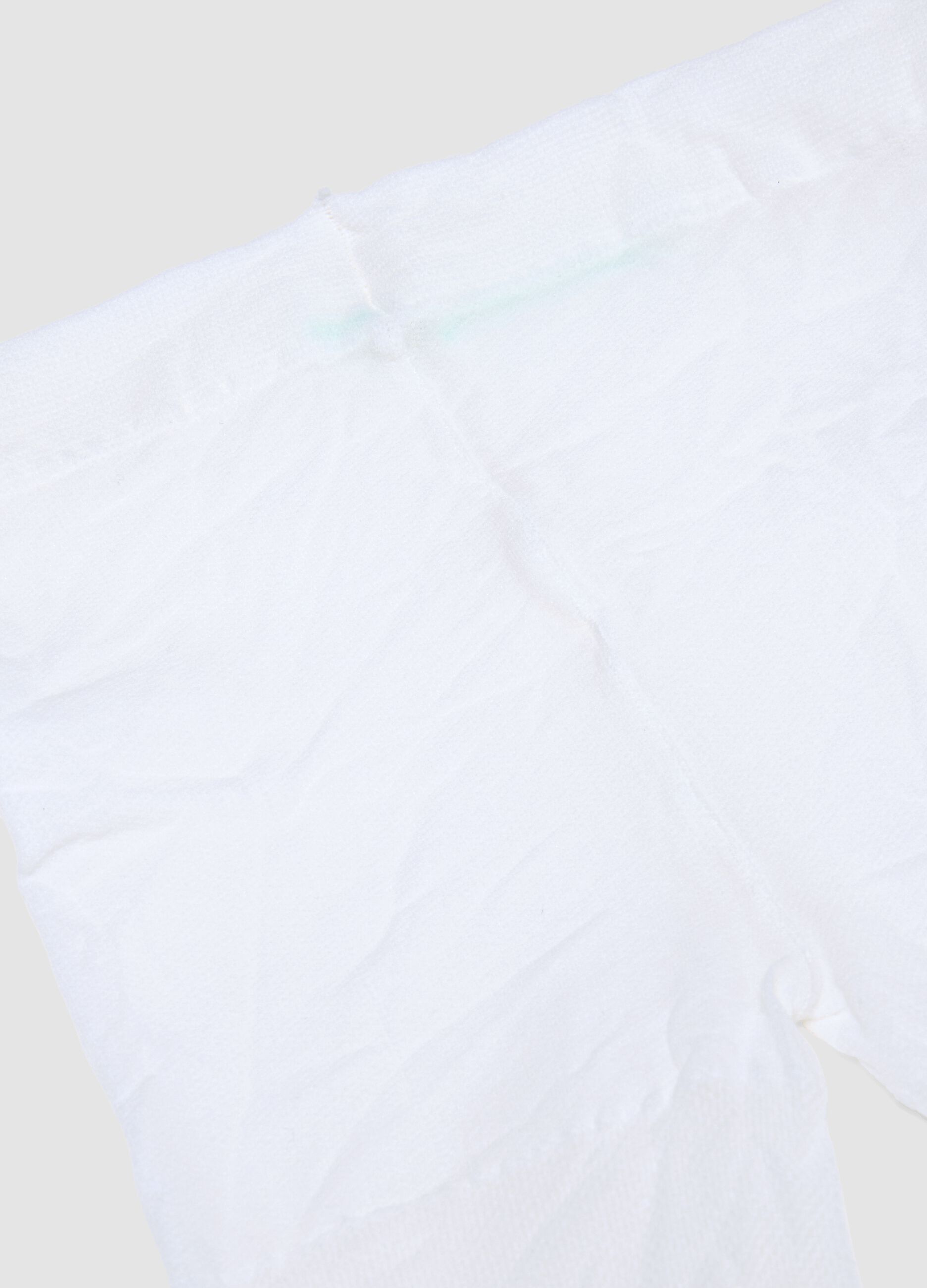 Comfortable white stretchy girl's tights with daisies