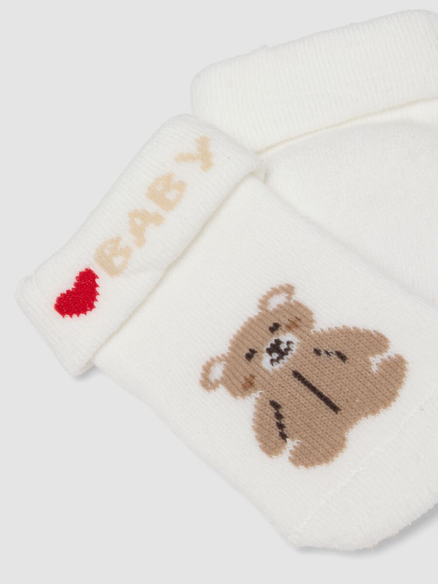 3-pack of multicolour organic cotton-blend short socks with teddy bear prints for babies_2
