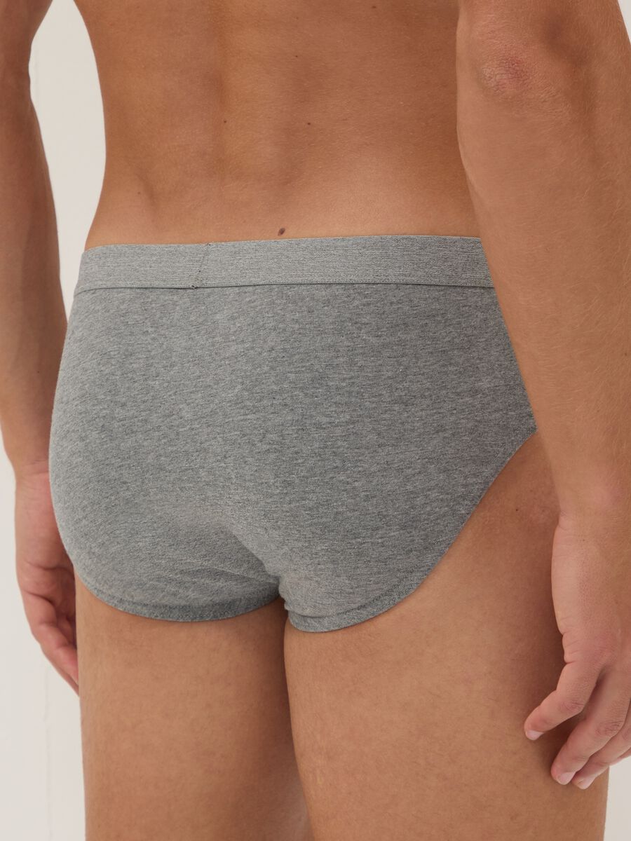 3-pack of grey organic cotton briefs_2