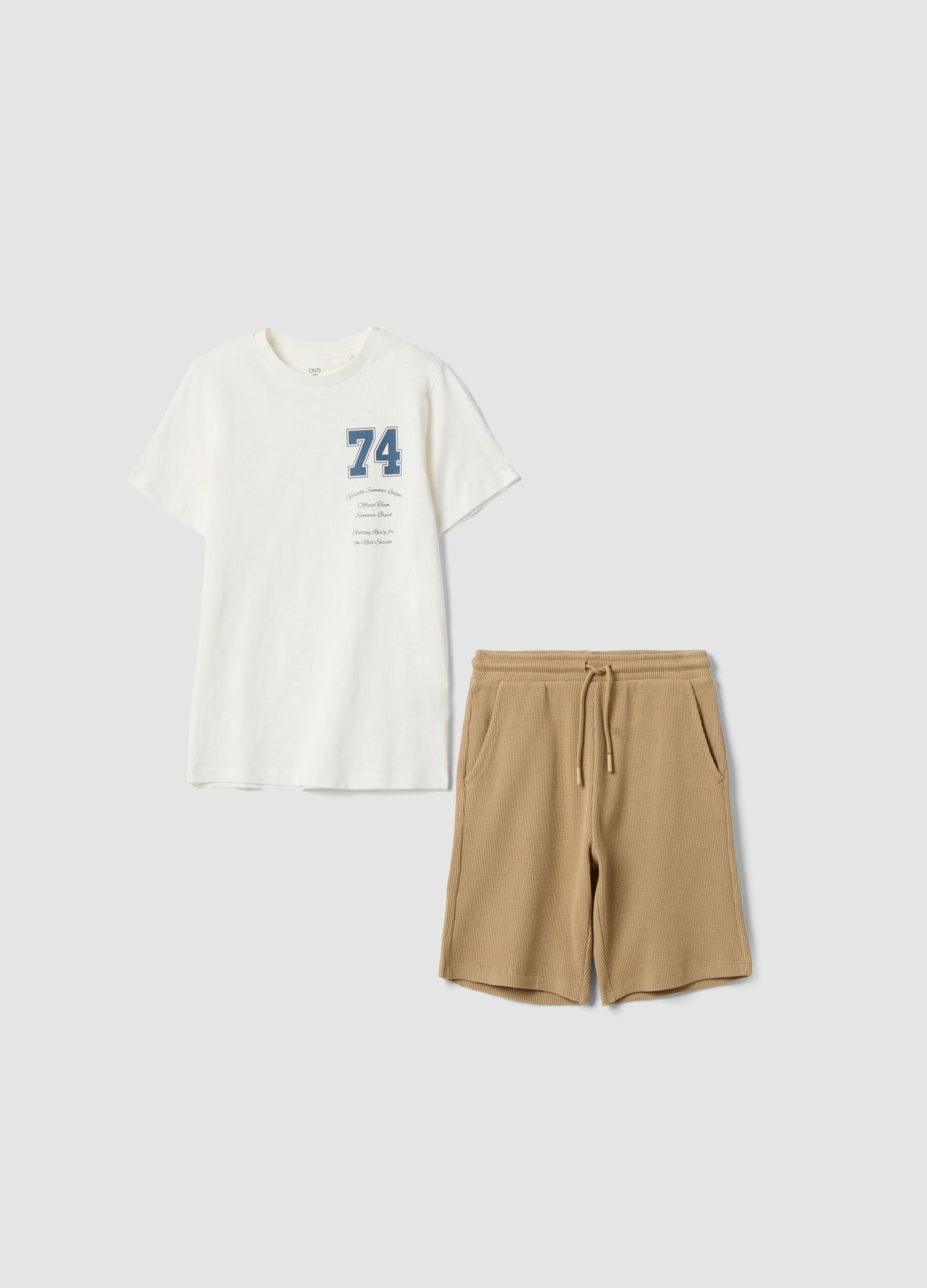 Multicolour pure cotton T-shirt and shorts set for boys, regular fit