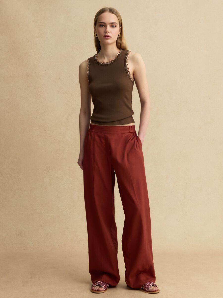 Brown Stretch Cotton Tank Top with Regular Fit and Embroidered Edges_2