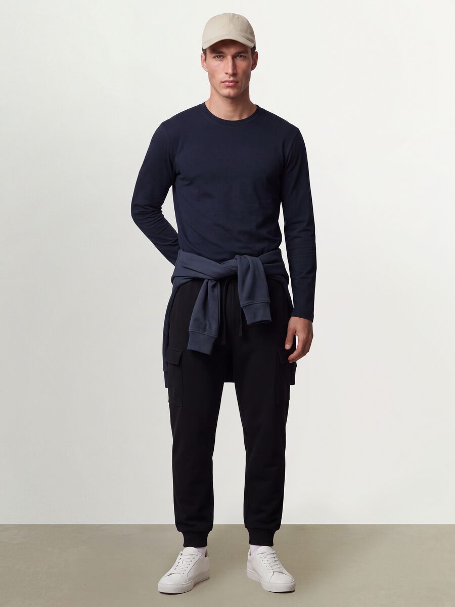 Men&rsquo;s Blue Long-Sleeve Crew-Neck T-shirt in 100% Organic Cotton_2