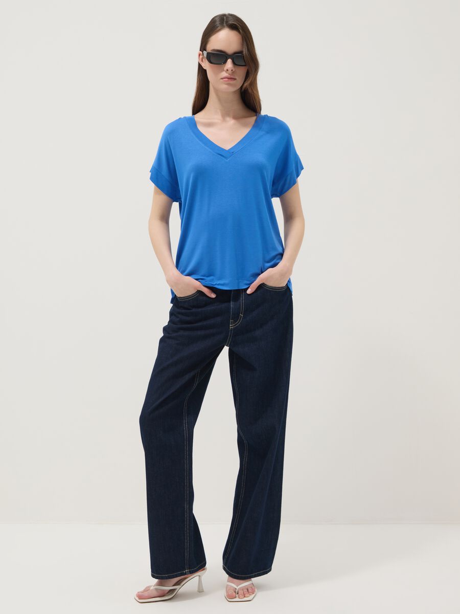Blue stretch viscose V-neck T-shirt_2