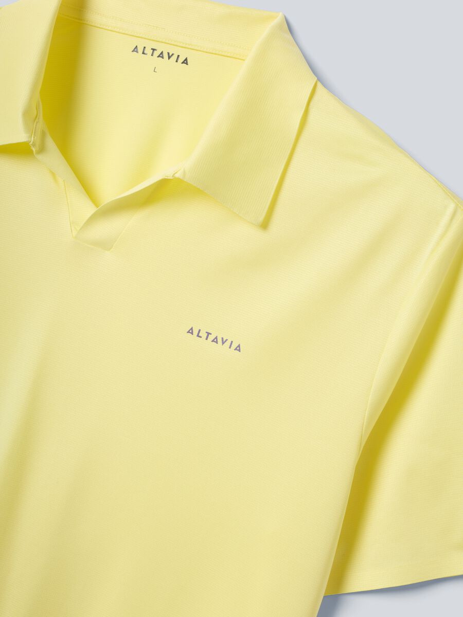 Yellow ALTAVIA COURT stretch performance polo_5