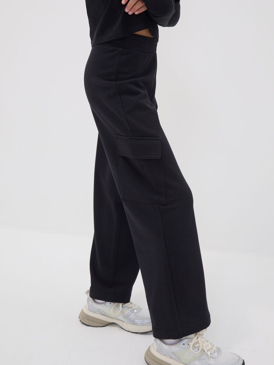 Black cotton culotte cargo trousers for girls_2