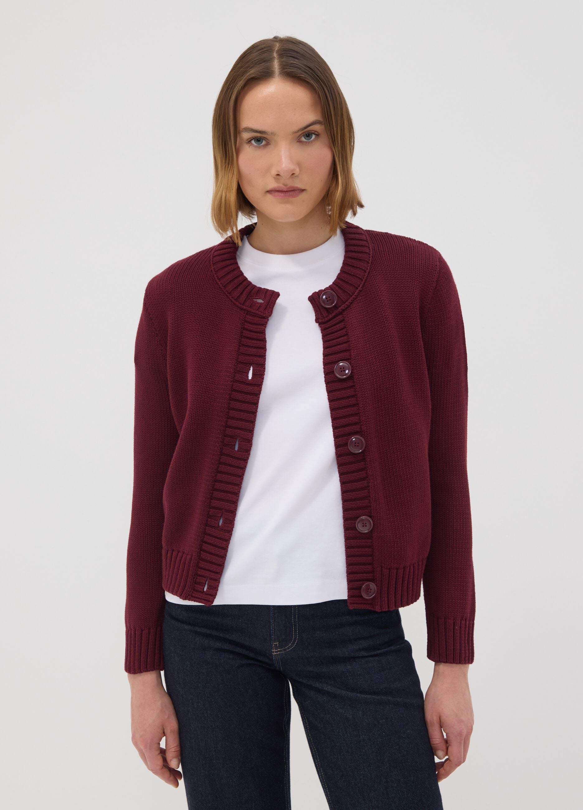 Burgundy pure cotton crew-neck cardigan with buttons, regular fit
