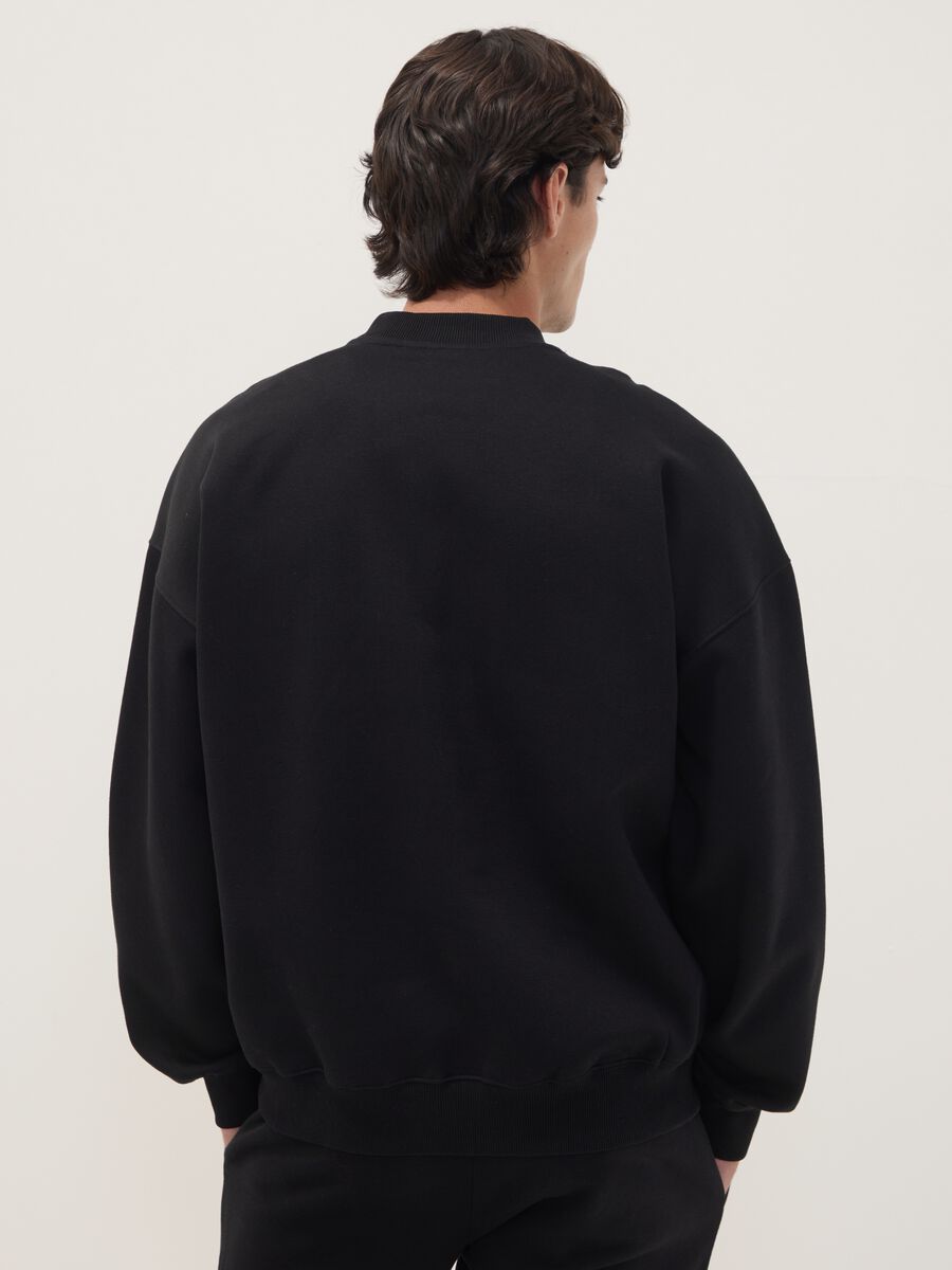 Black cotton-blend sweatshirt with front logo_3