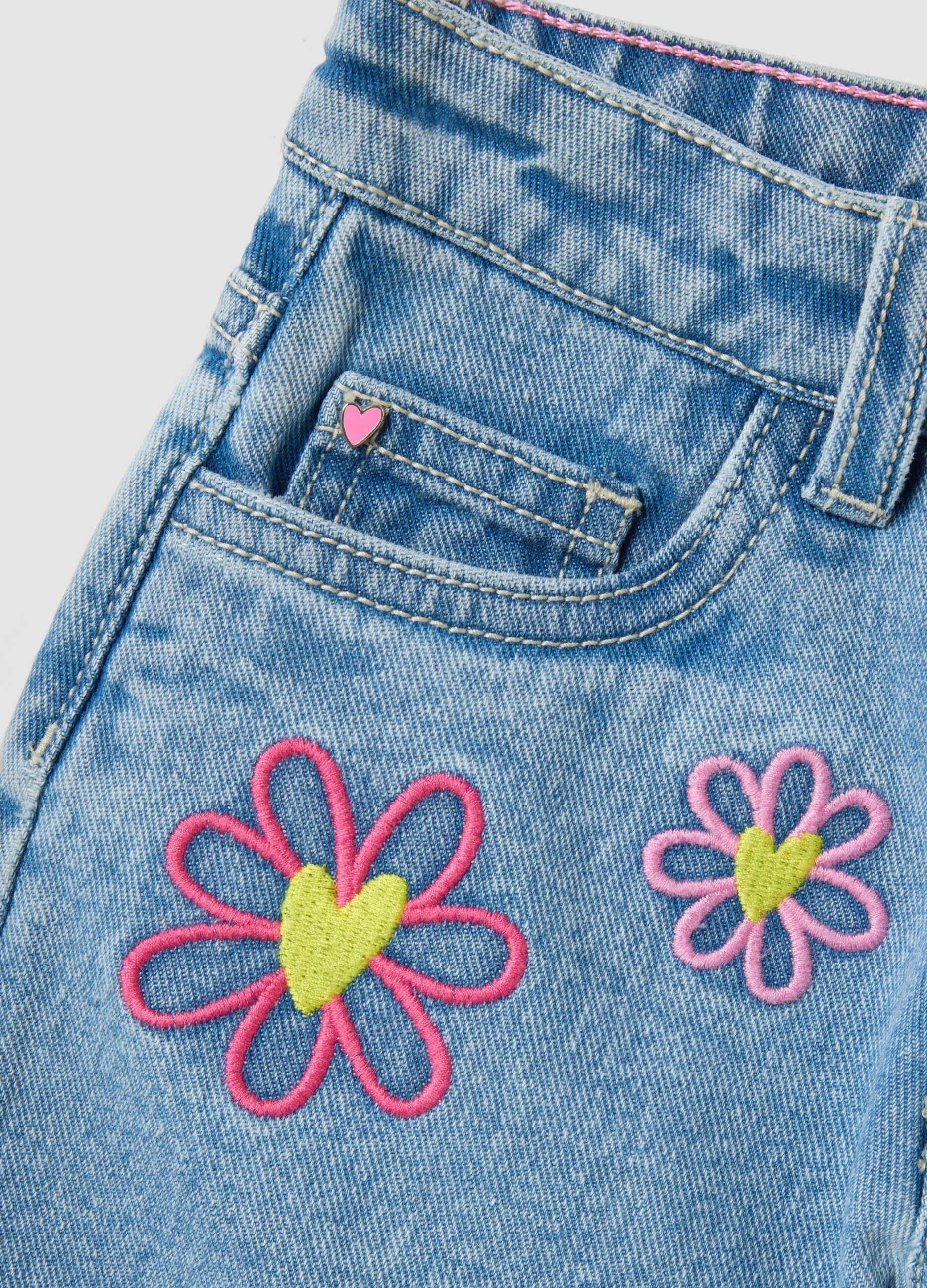 Girl's regular fit light blue denim cotton shorts with embroidery