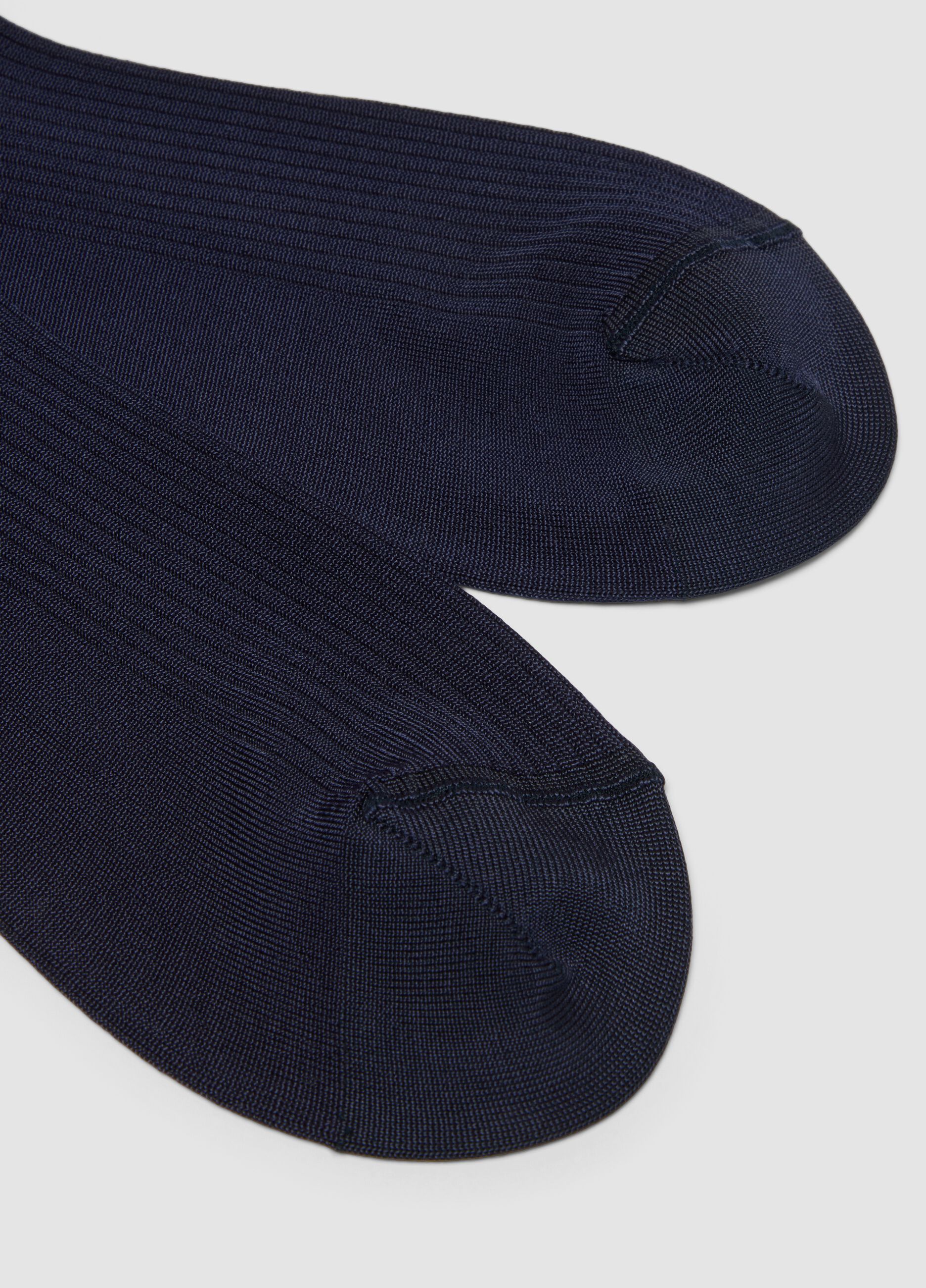 Blue ribbed stretch viscose socks