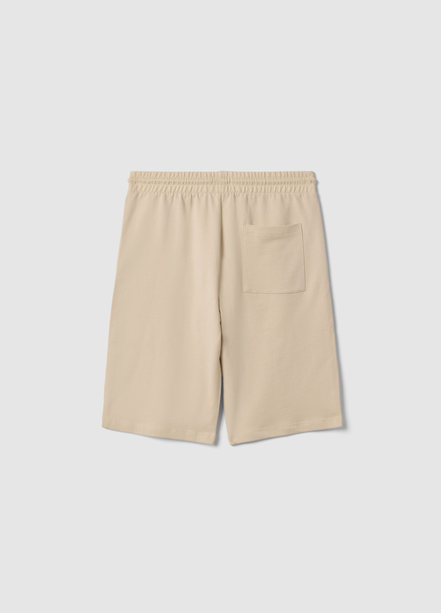 Boys' regular fit beige pure cotton shorts with print
