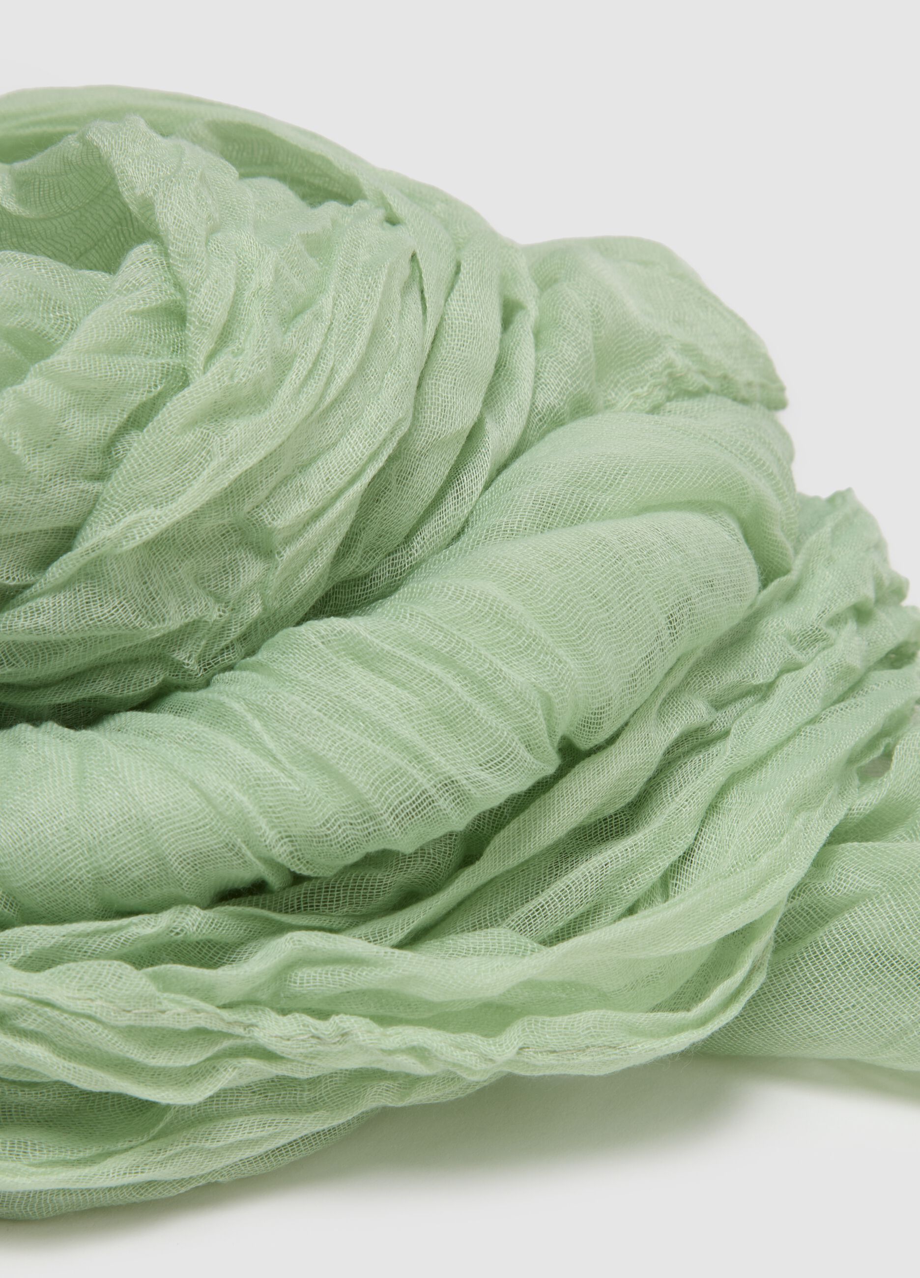 Green lightweight scarf regular fit