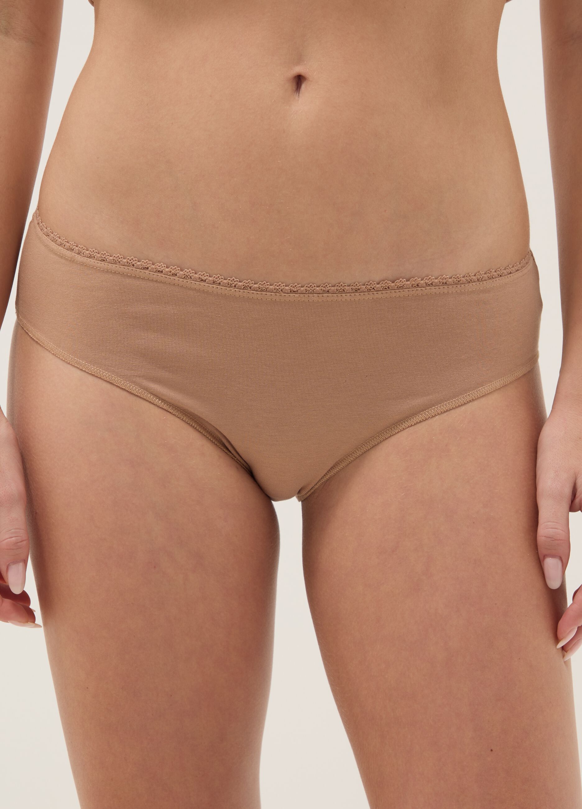 Tripack multi-colour stretch cotton regular fit briefs