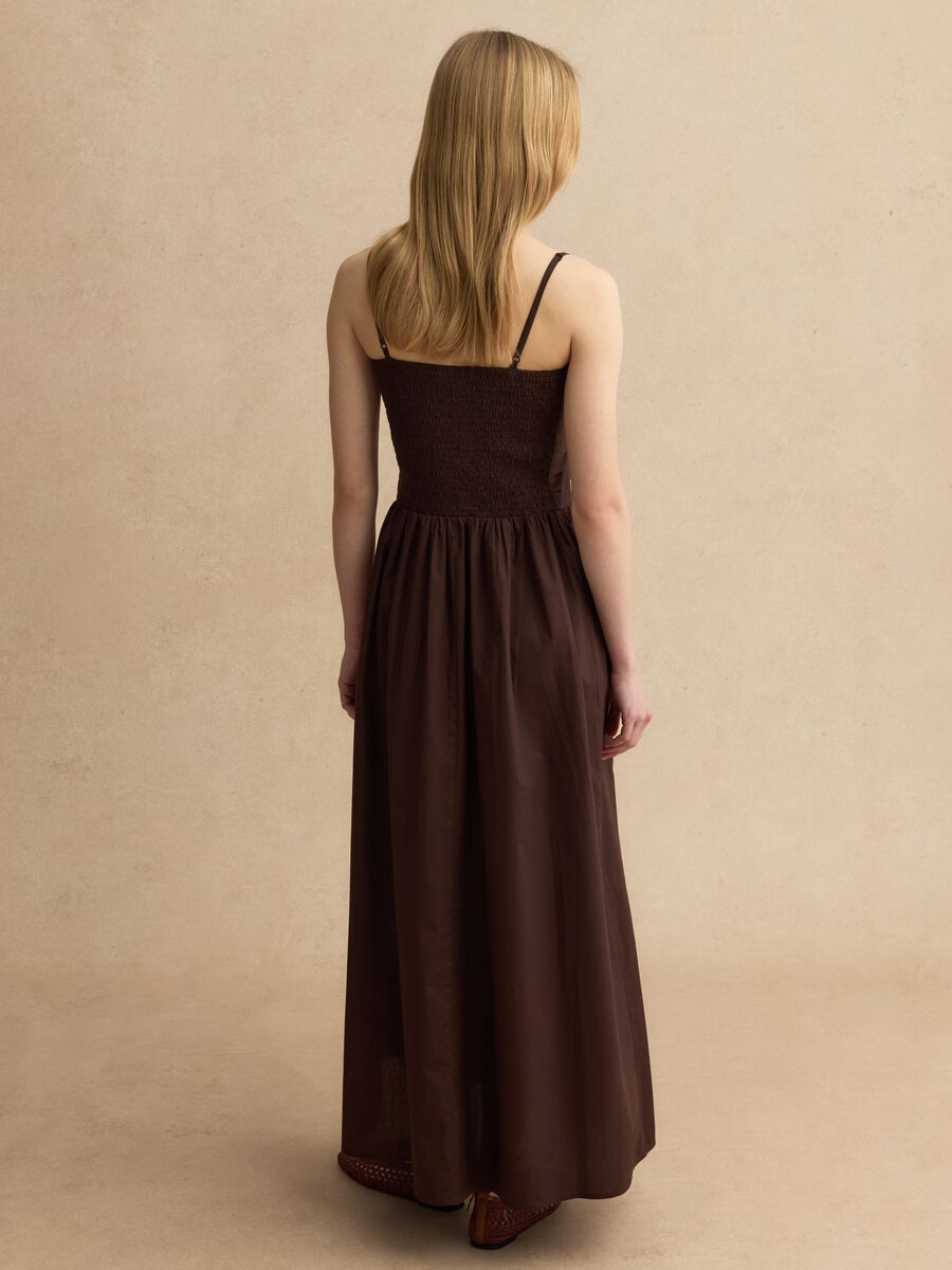 Sleeveless dress in pure brown cotton regular fit_2