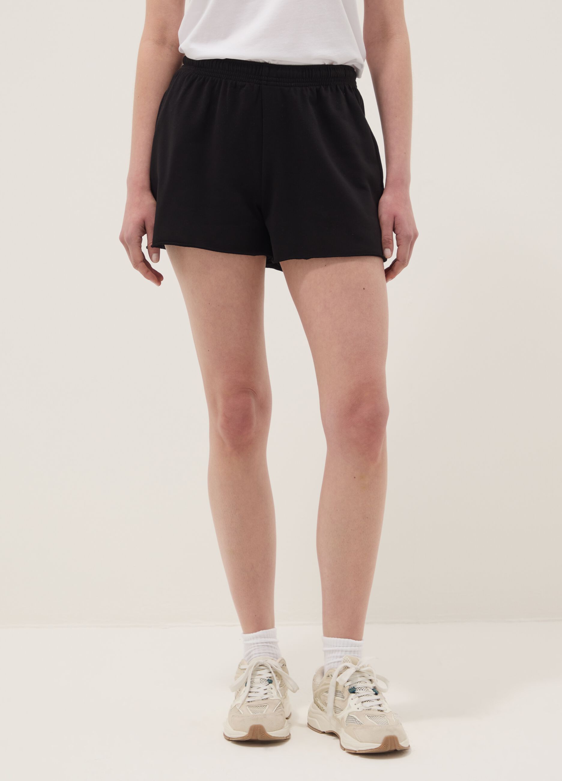 Black cotton-blend shorts with elasticated waistband, regular fit