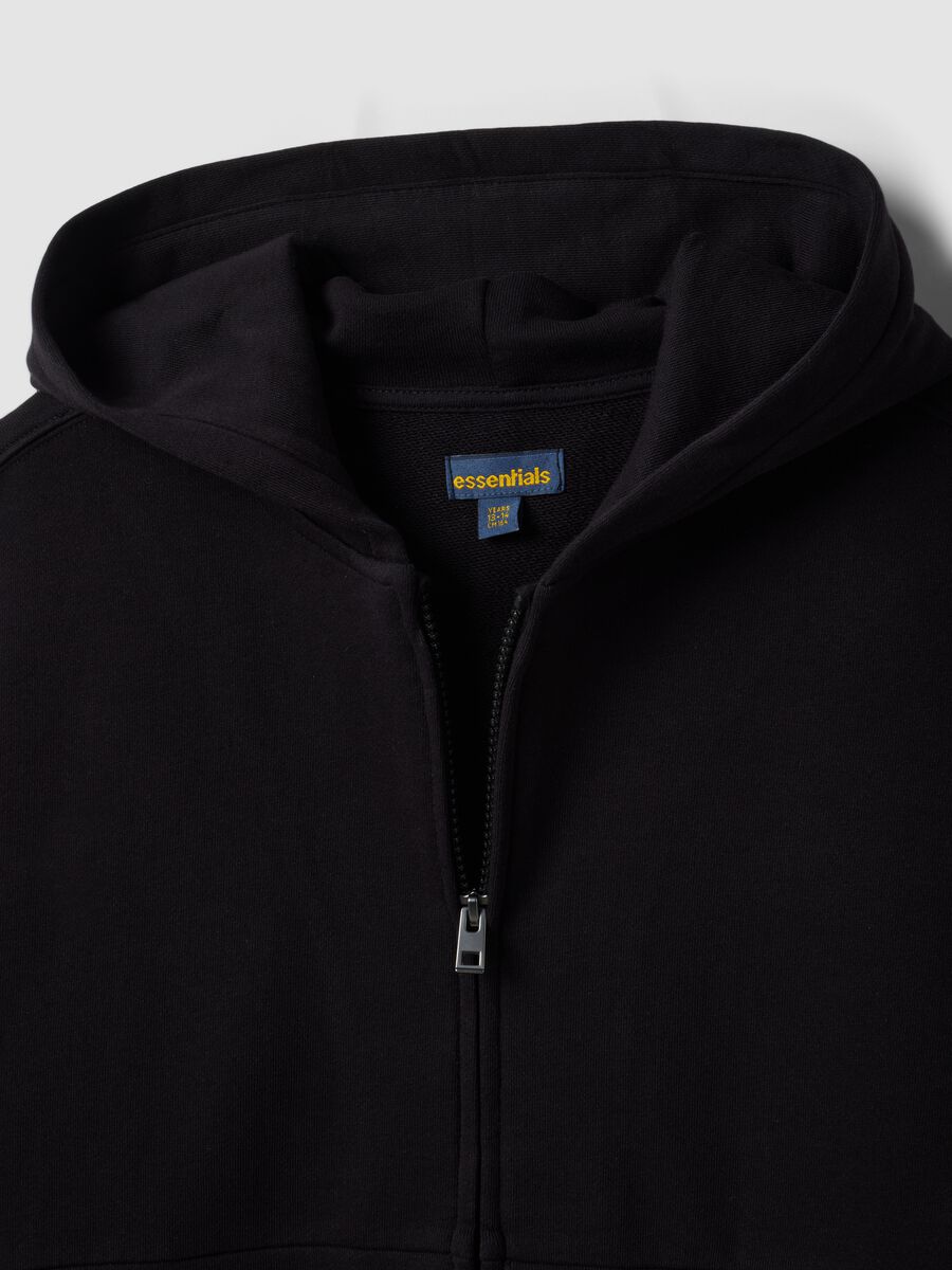 Black organic cotton zip-up hoodie for boys in a relaxed fit_2