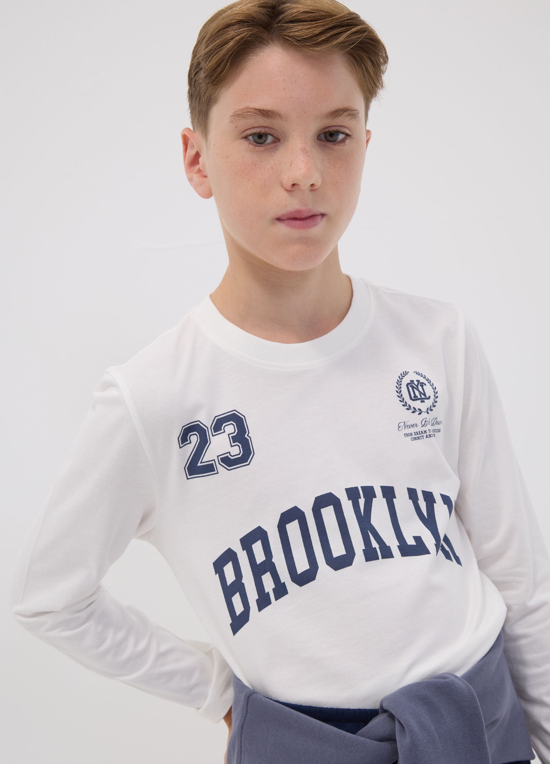 White organic cotton T-shirt with front print for boys