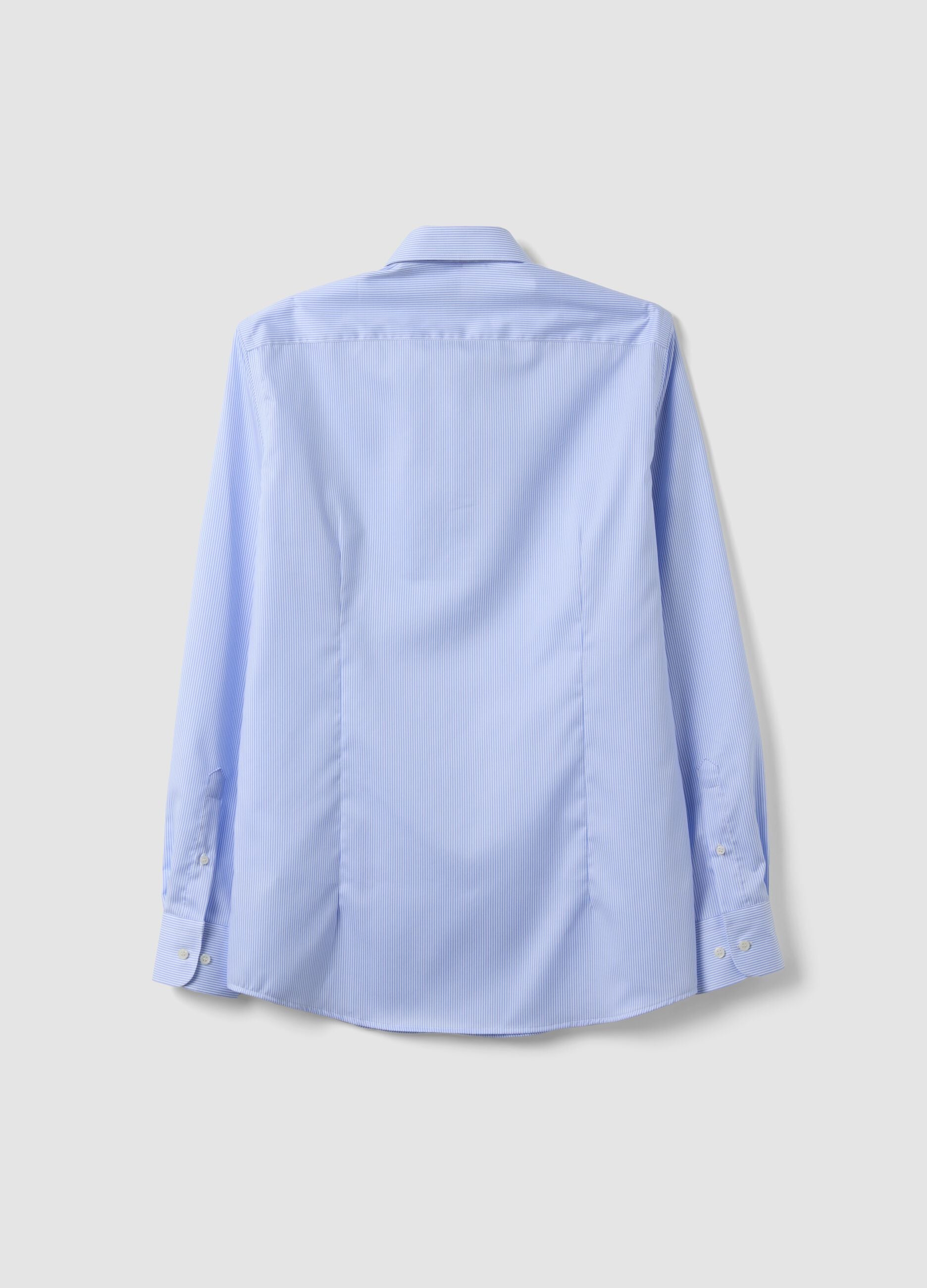 Light blue pure cotton non-iron slim-fit shirt