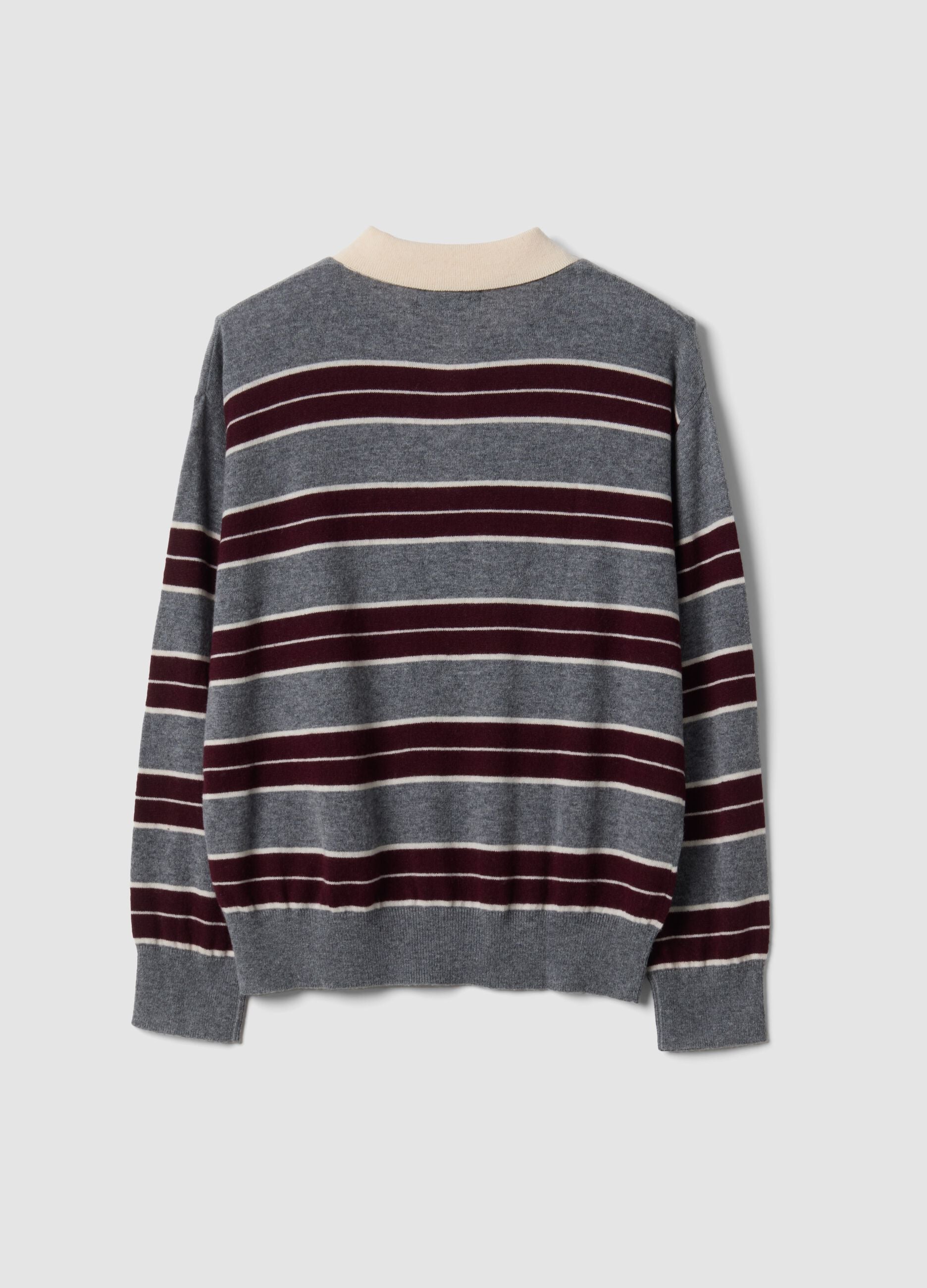 Maglia grigia in misto lana a righe con colletto polo