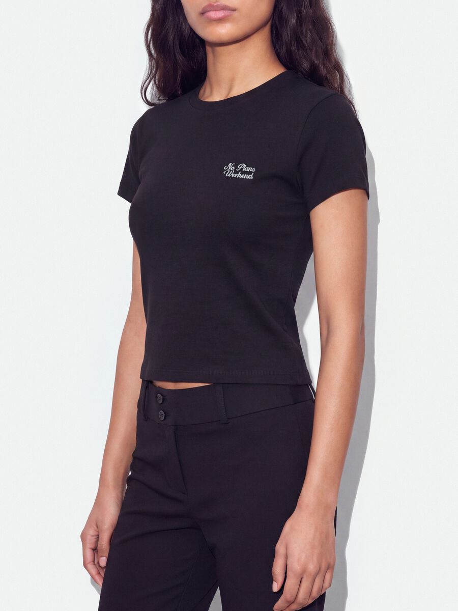 Black pure cotton crop T-shirt with crew neck and print_3