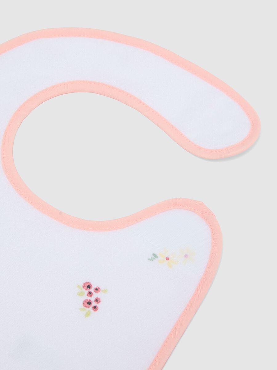 Newborn Cotton Blend Multicolor Bib Pack with Decorations_1