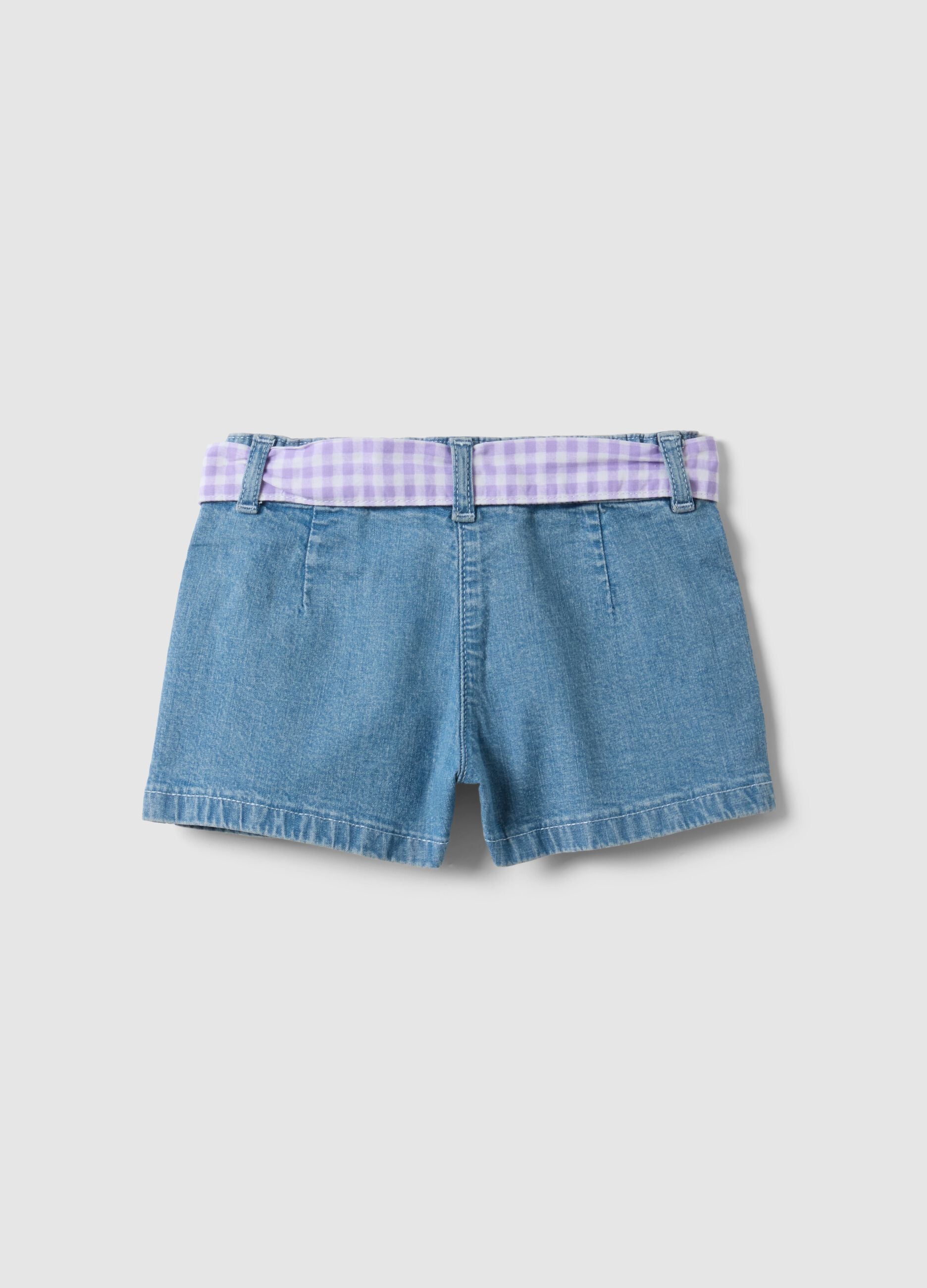 Girls&rsquo; blue denim shorts in stretch cotton with gingham belt