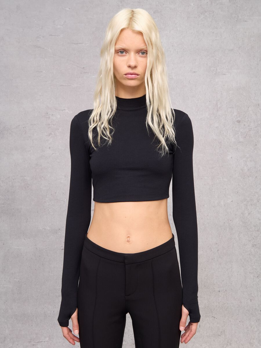 Backless Cropped Longsleeve Top Black_0