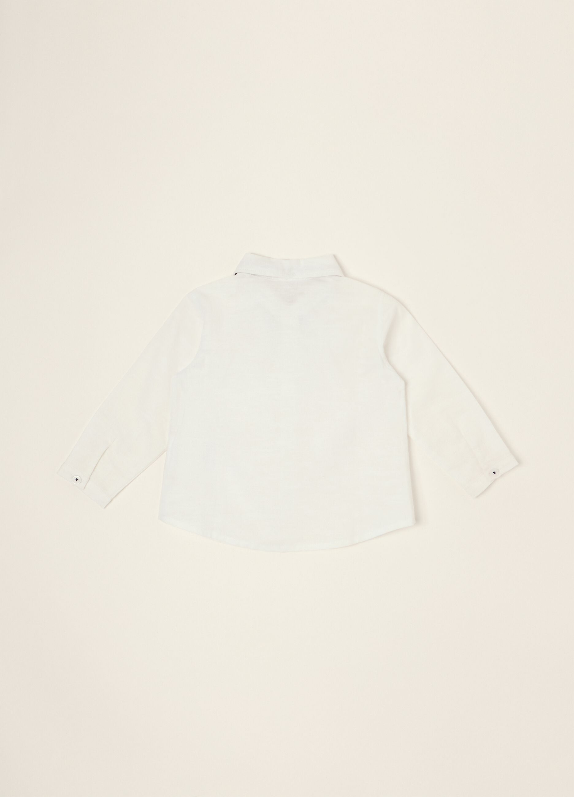 White long-sleeved cotton-linen blend shirt