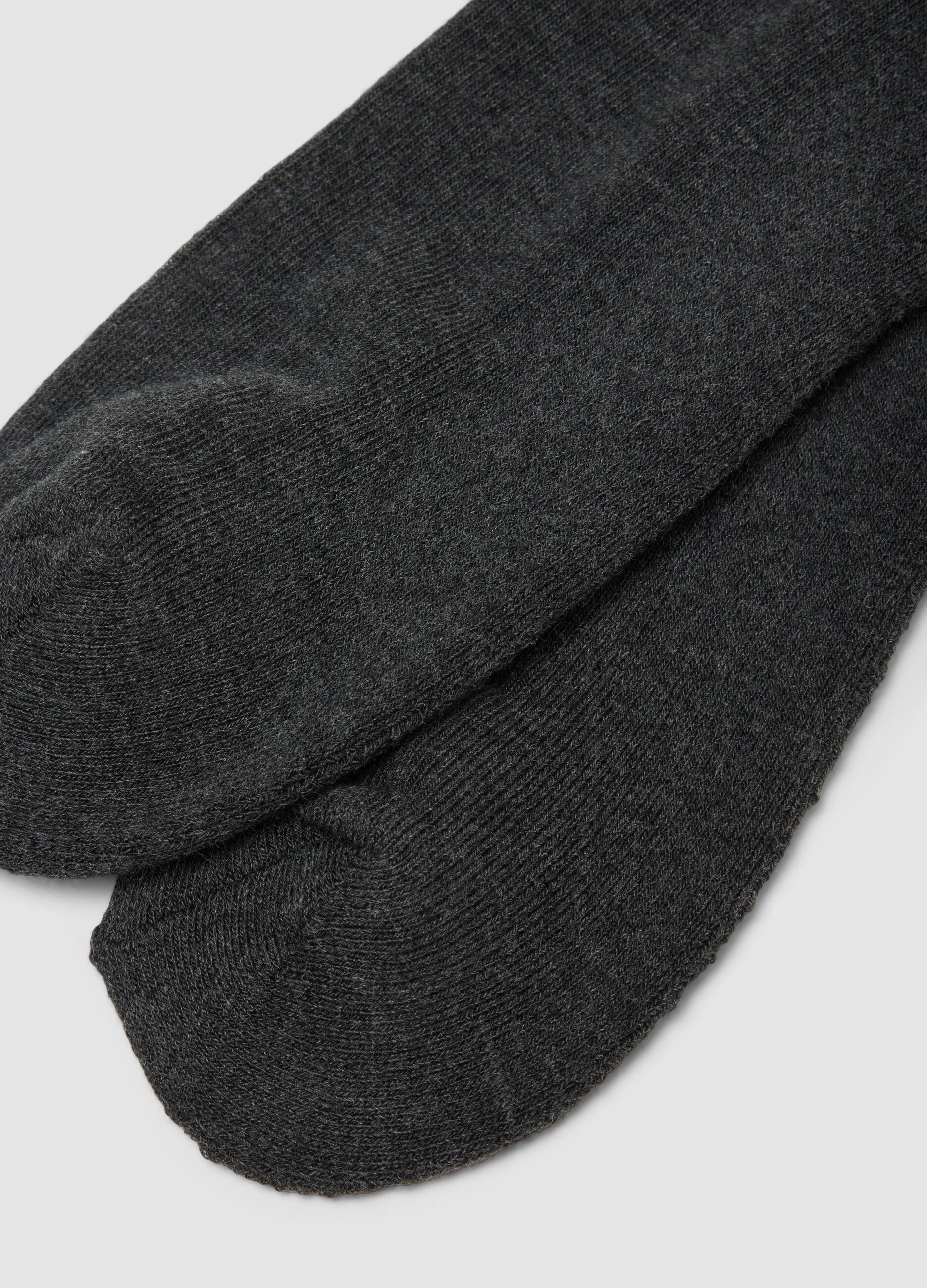 2-pack of grey ankle sports socks in stretch organic cotton