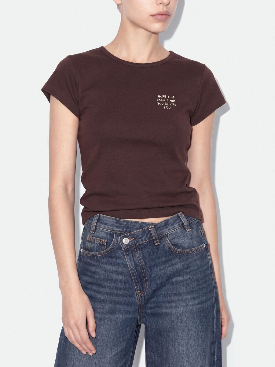 Brown pure cotton crew-neck T-shirt with slogan_3