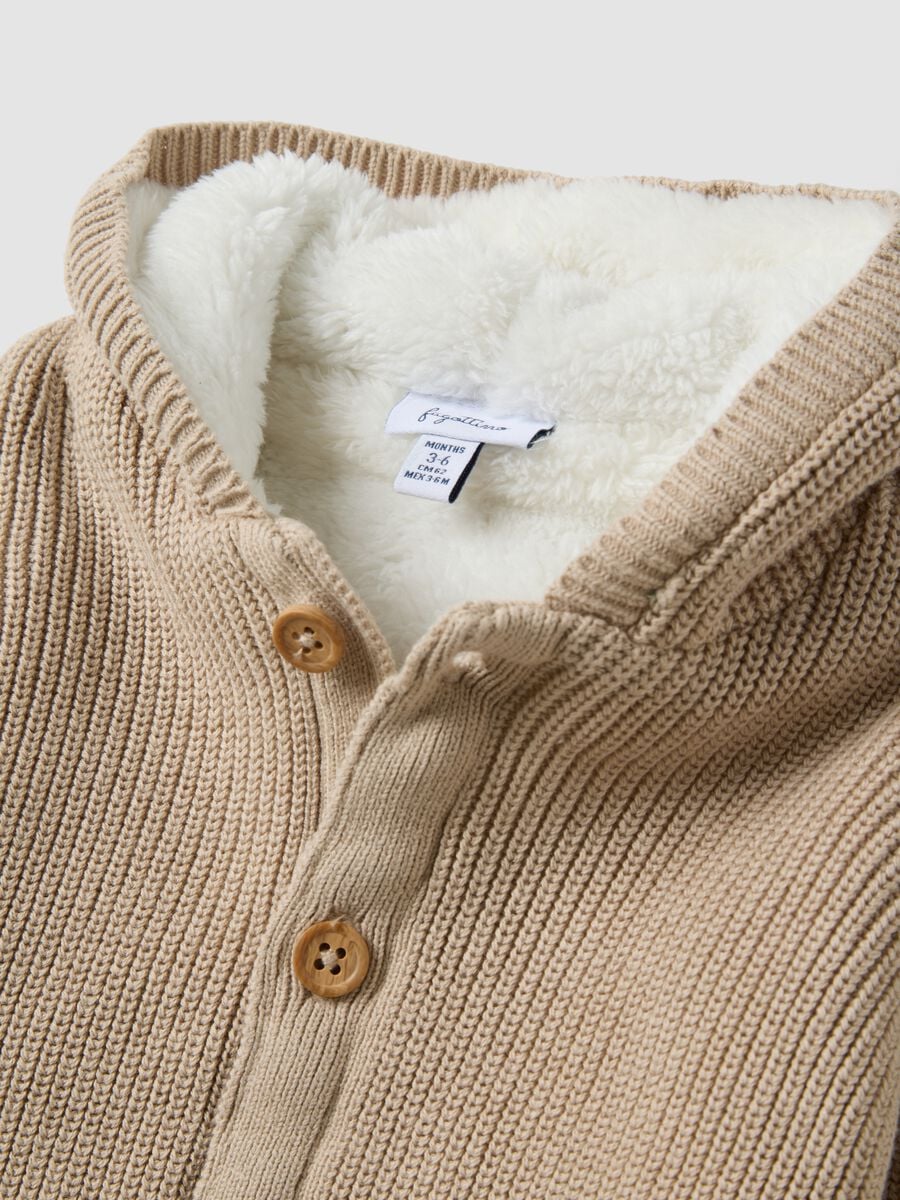 Beige organic cotton hooded jacket for babies_2