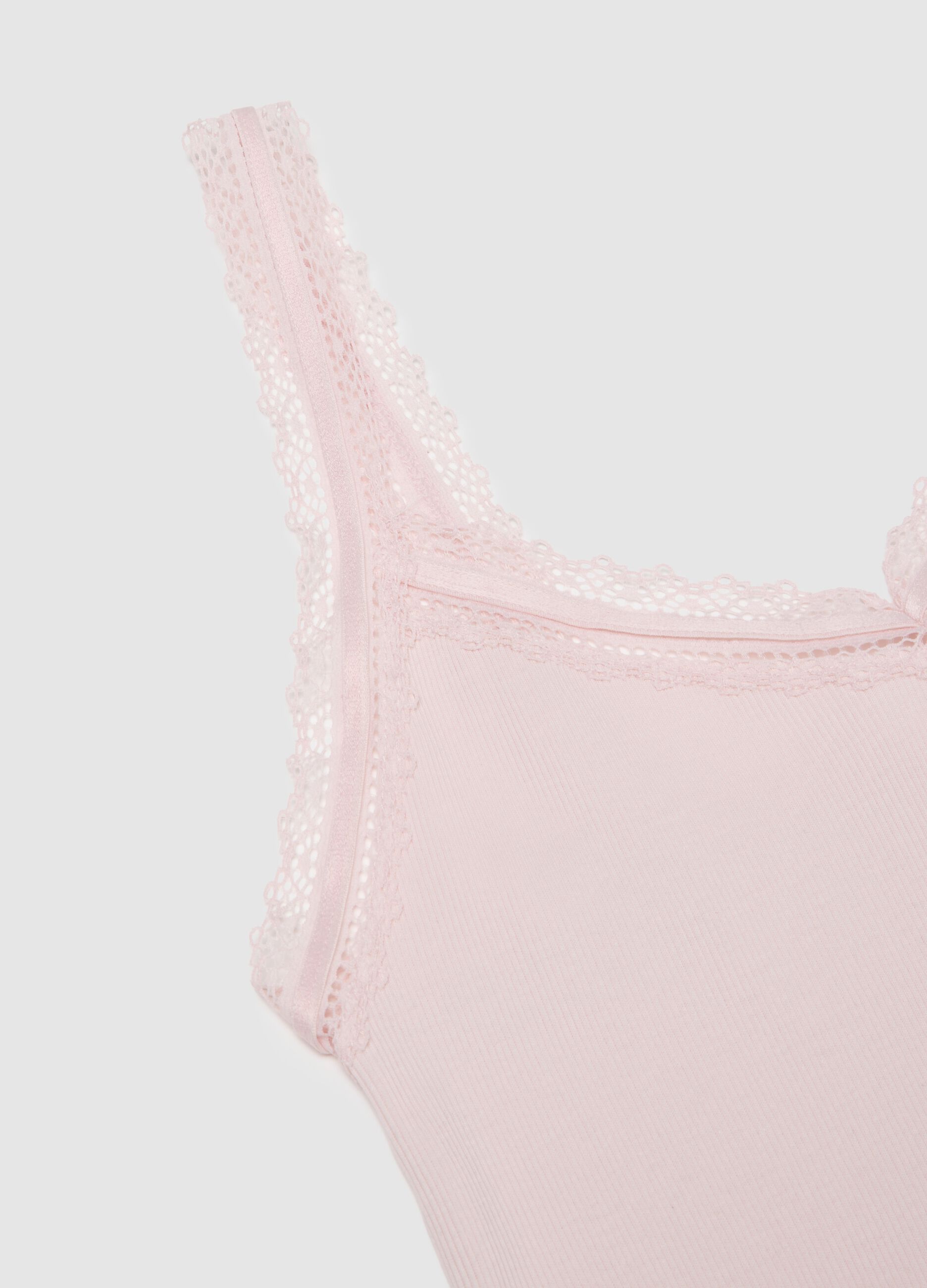 Regular fit pink pure cotton vest with lace trim