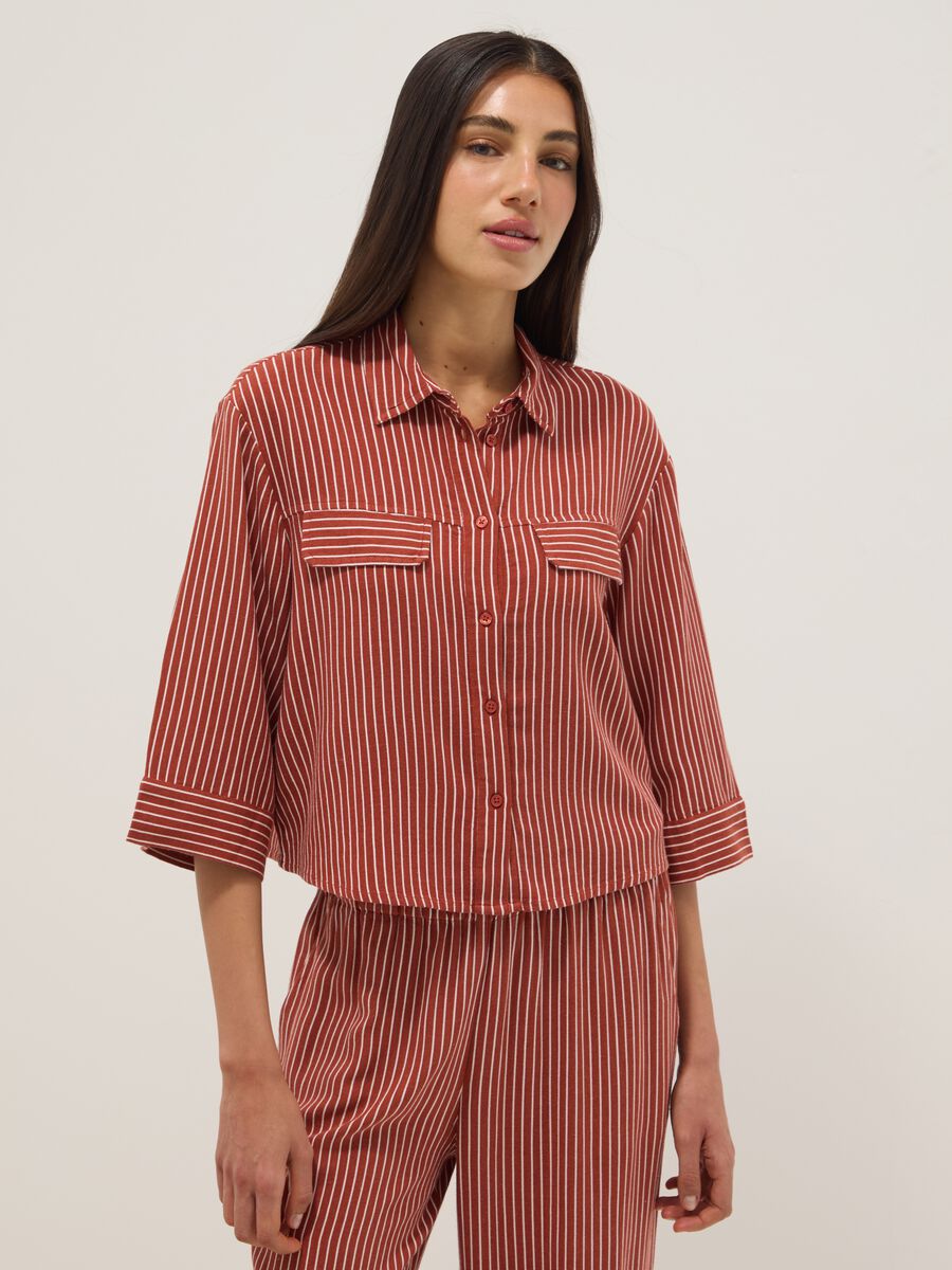 Camicia in misto viscosa e lino a righe bianche e rosse regular fit_0