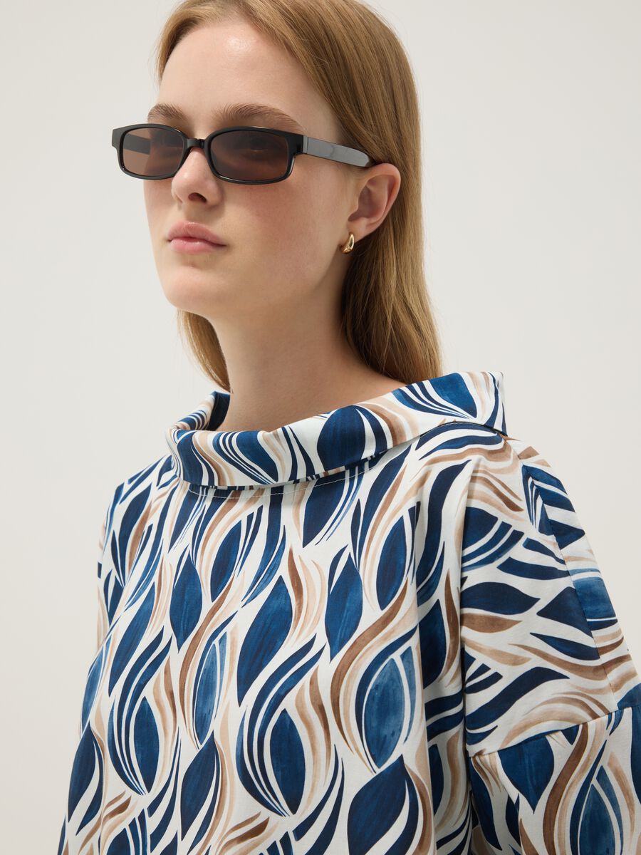 Multicoloured stretch cotton top with soft collar_0