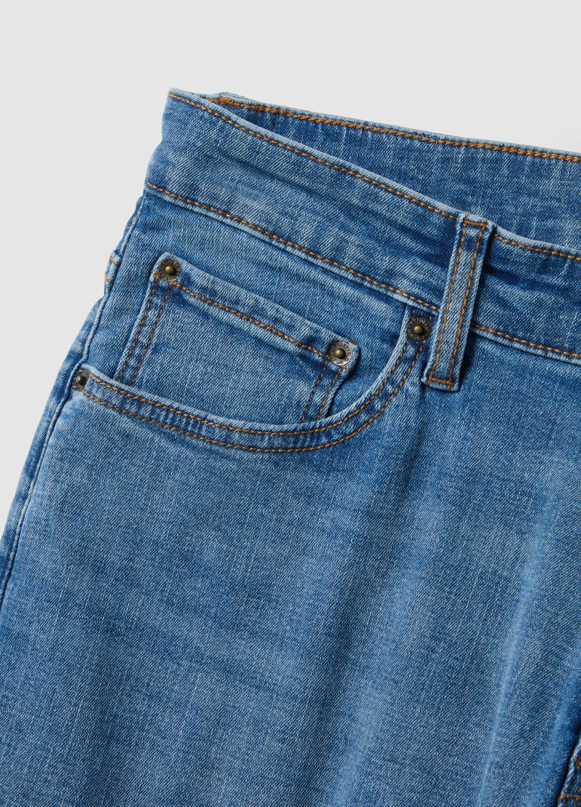 Comfort Fit Stretch Cotton Blue Jeans