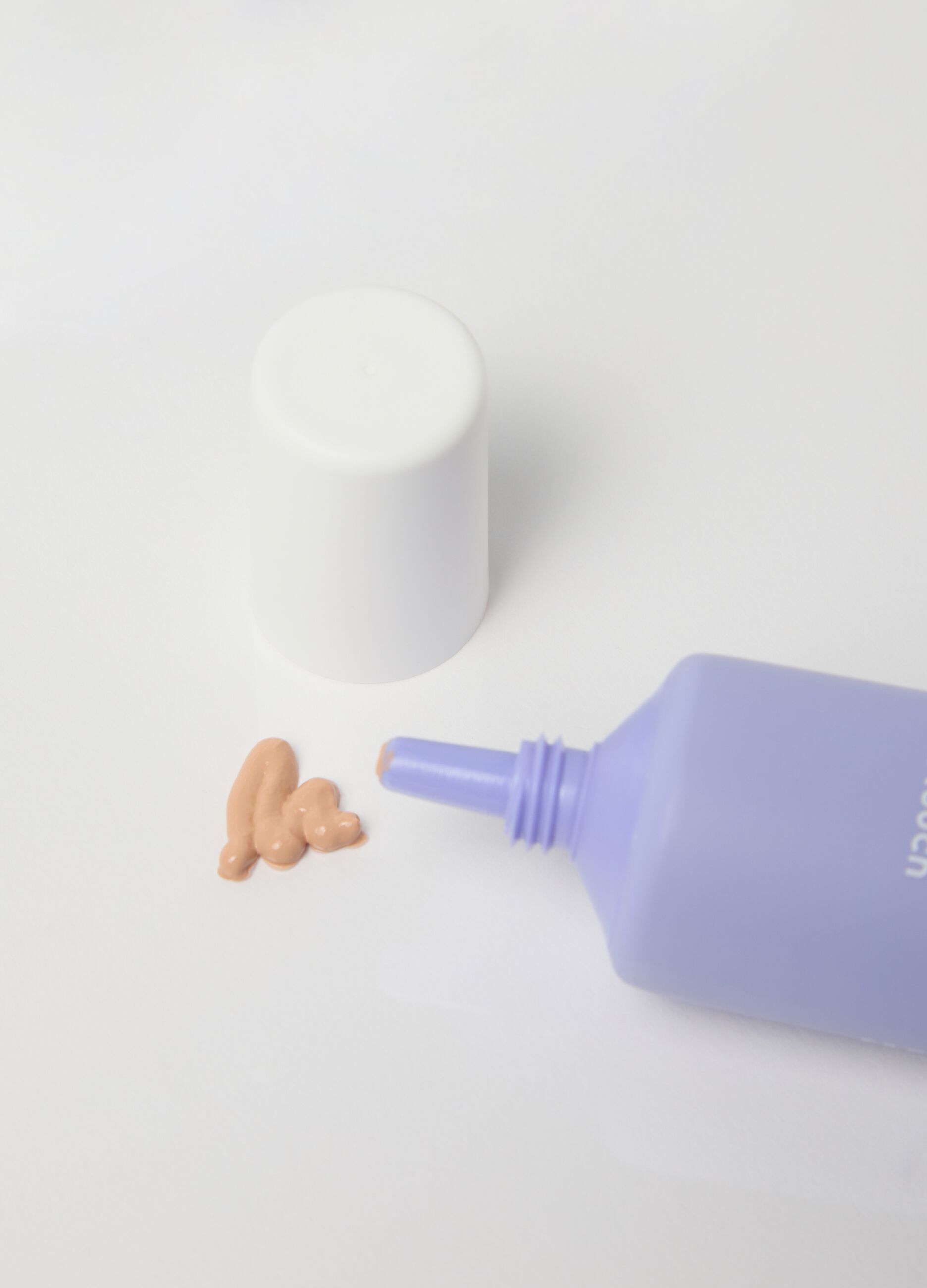 Pink perfect smooth water-based foundation 05 Tan