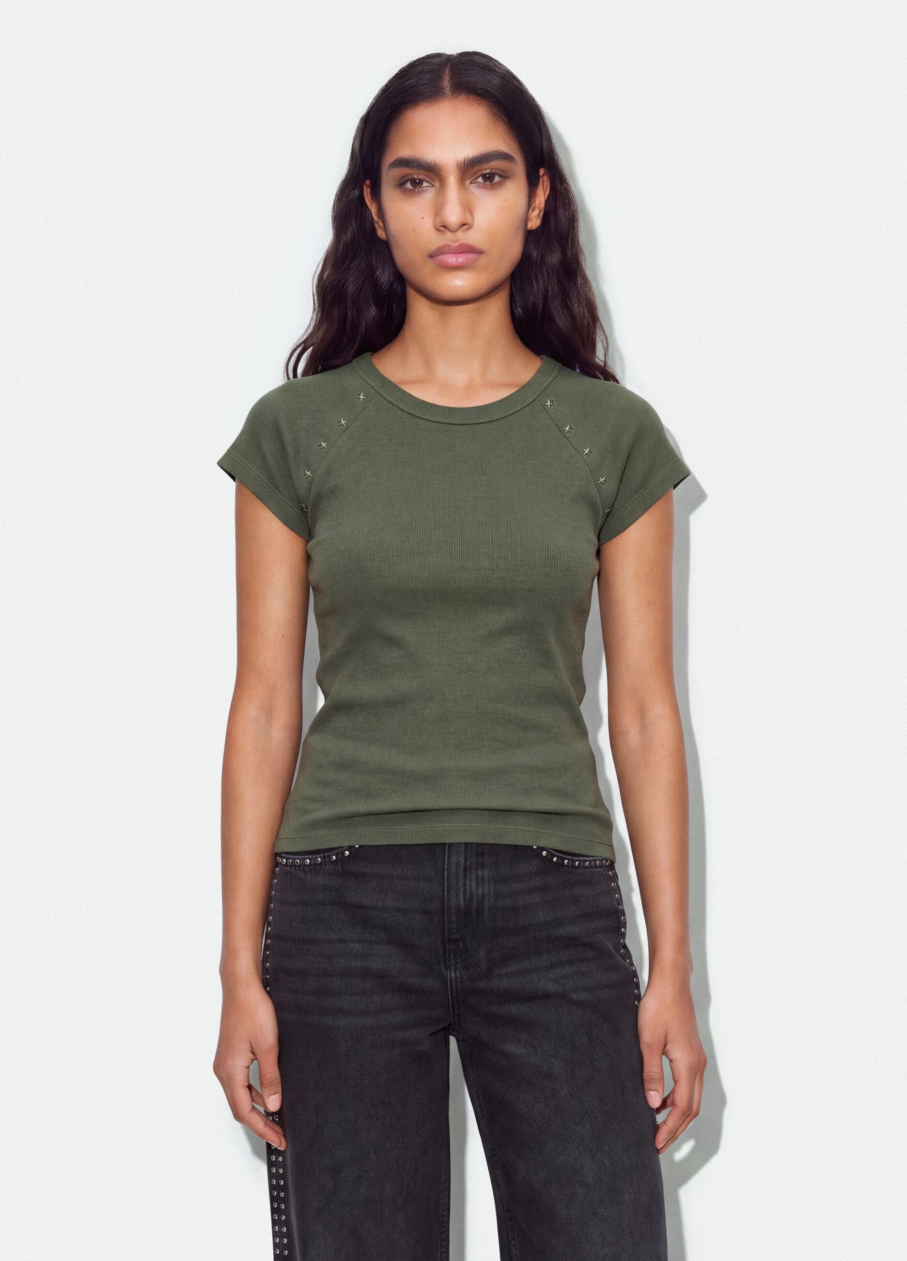 Green fitted ribbed stretch-cotton T-shirt with studs