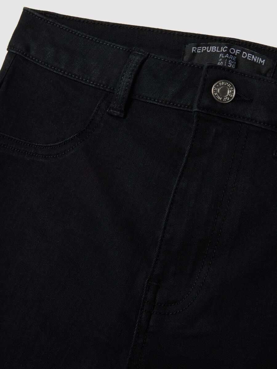 Black Cotton Blend Flare Fit Jeans_5
