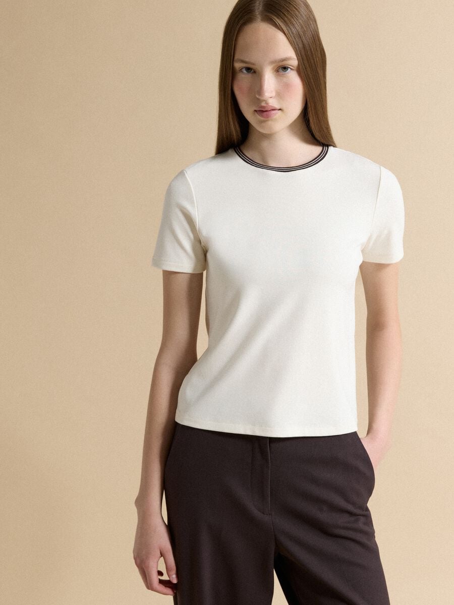 T-shirt beige in viscosa elasticizzata girocollo_1