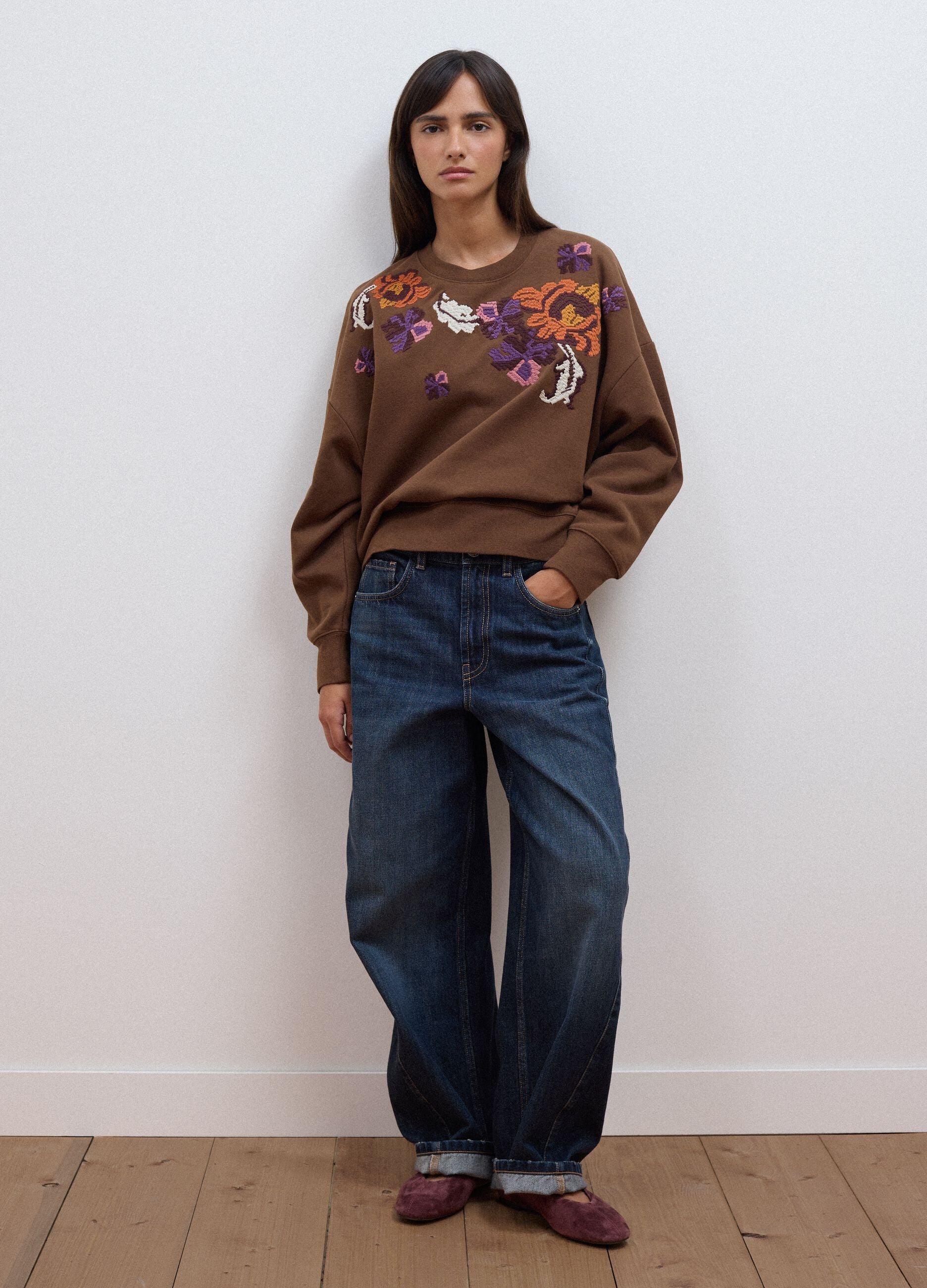 Brown cotton-blend crew-neck sweatshirt with floral pattern