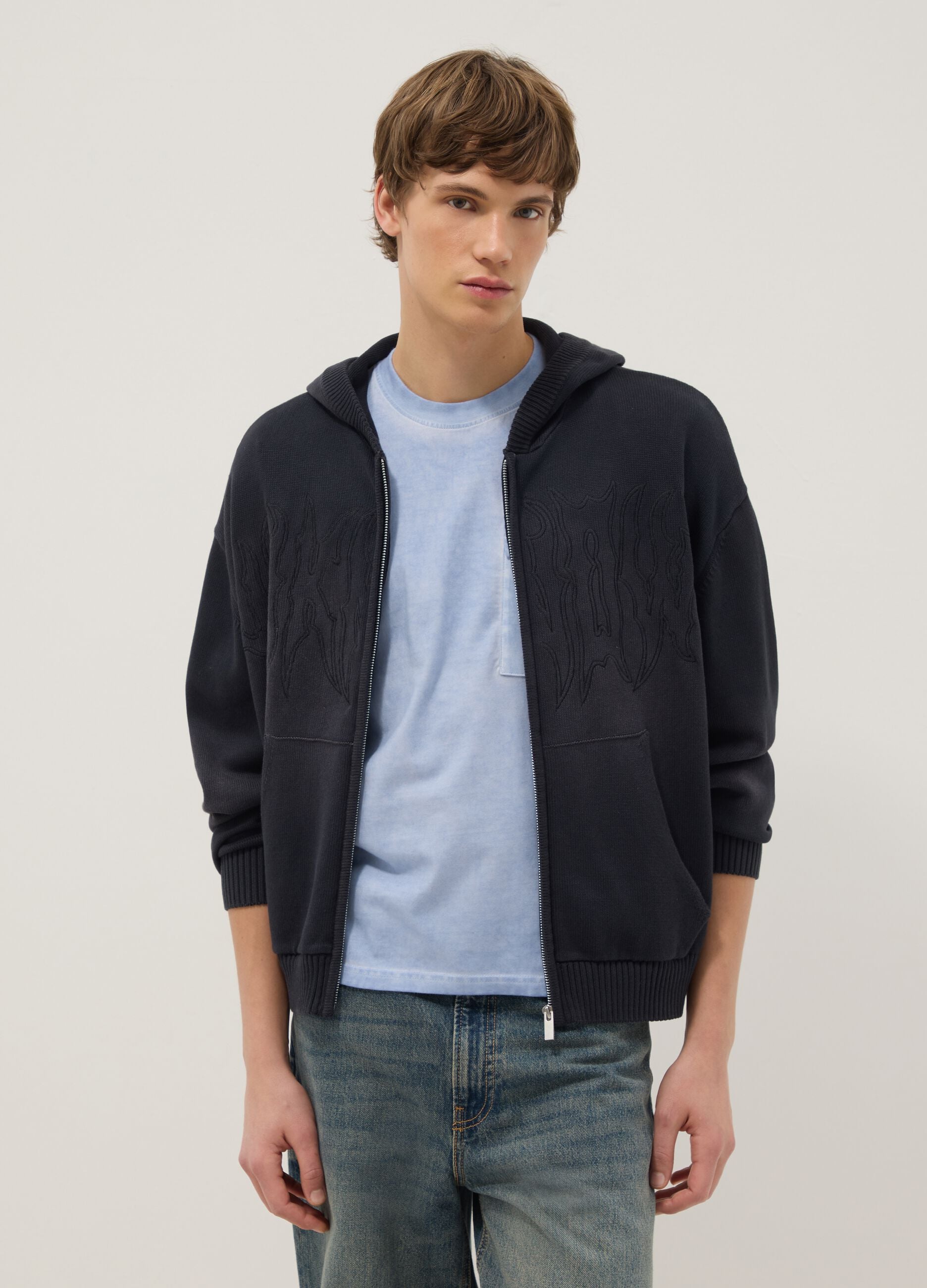 Oversized black cotton hoodie with zip